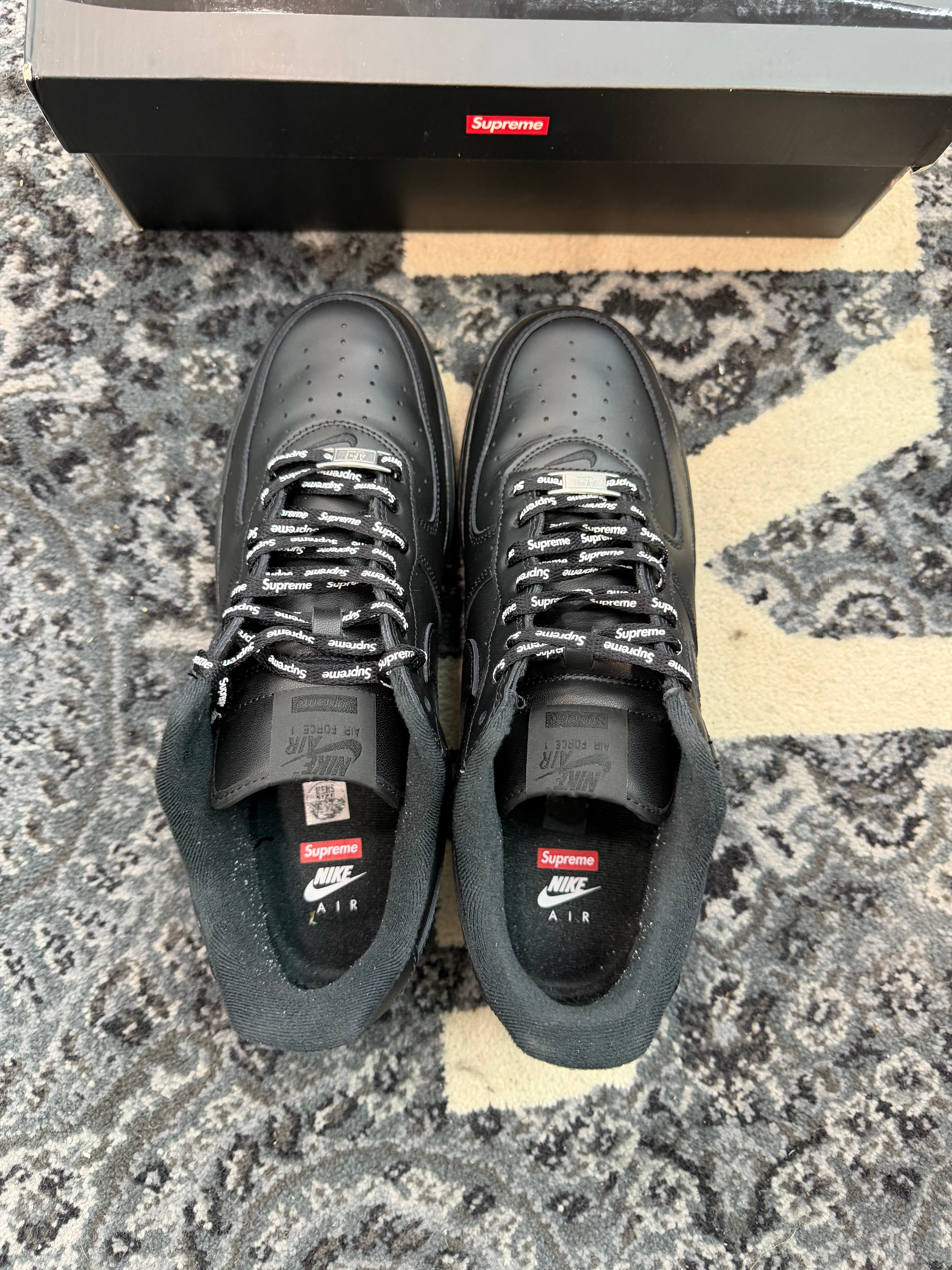 Nike Air Force 1 Low Supreme “Black”
