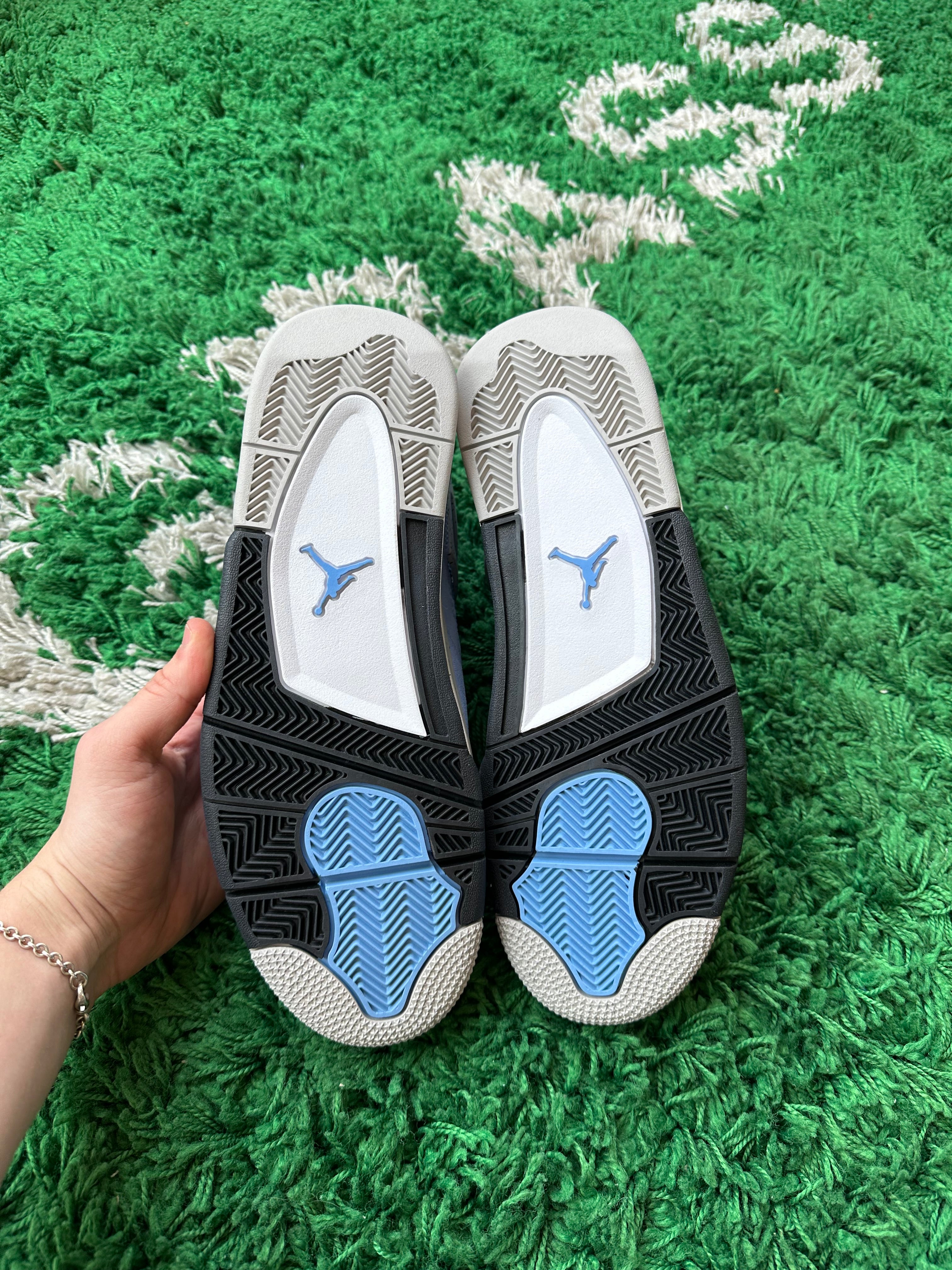 Jordan 4 “University Blue”