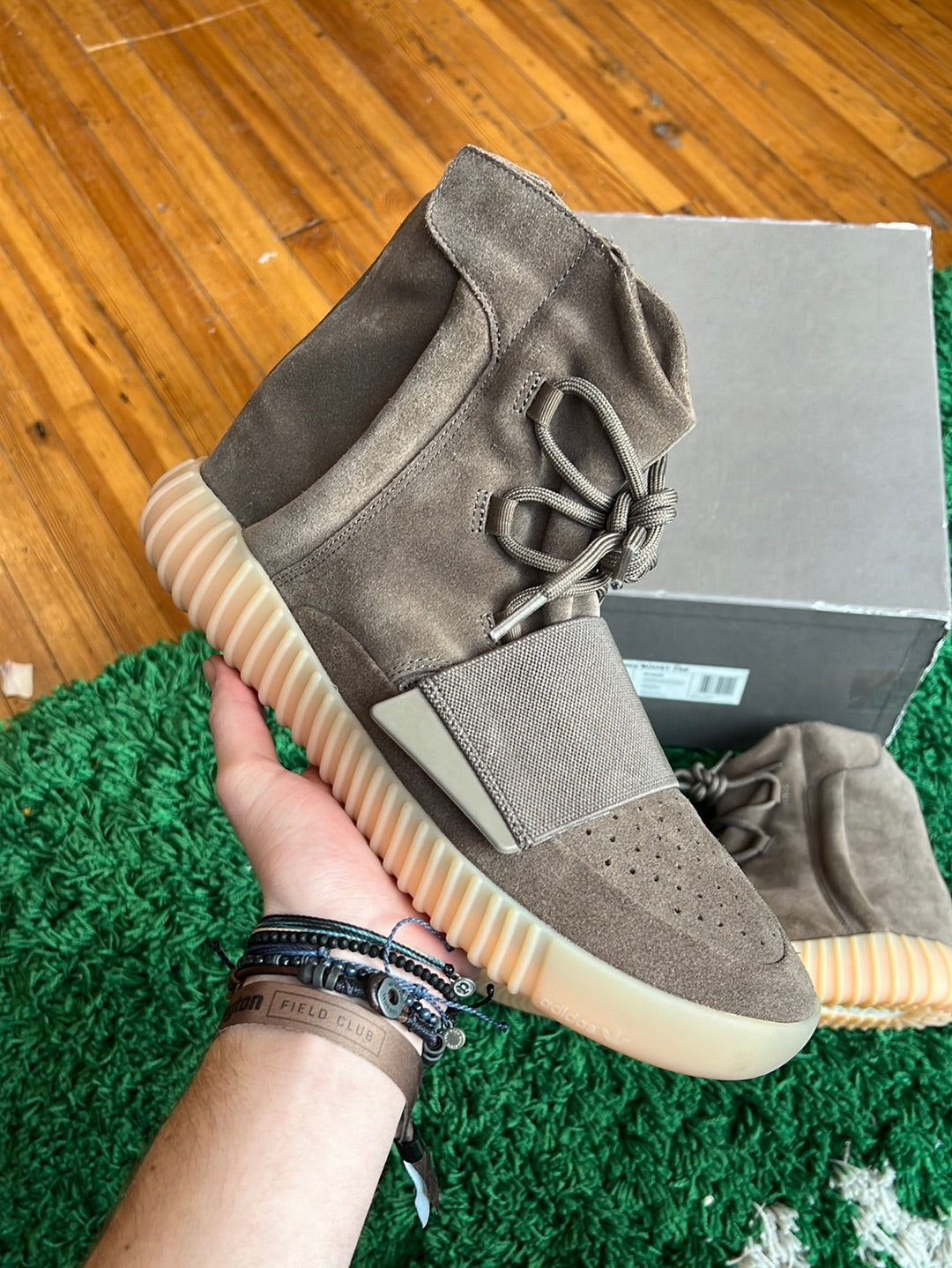 Yeezy 750 “Chocolate”