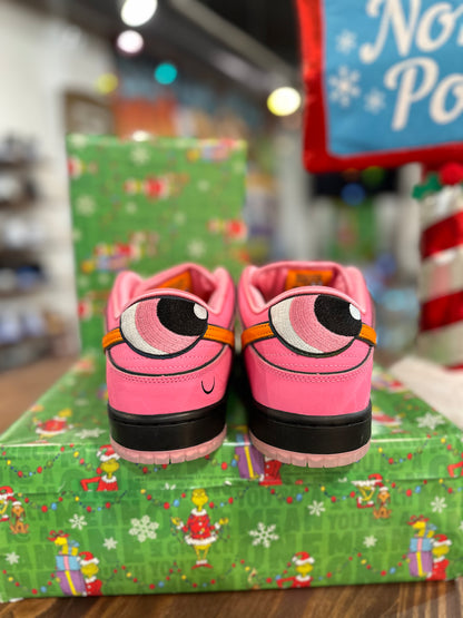 Nike SB Dunk Low x Powerpuff Girls “Blossom”