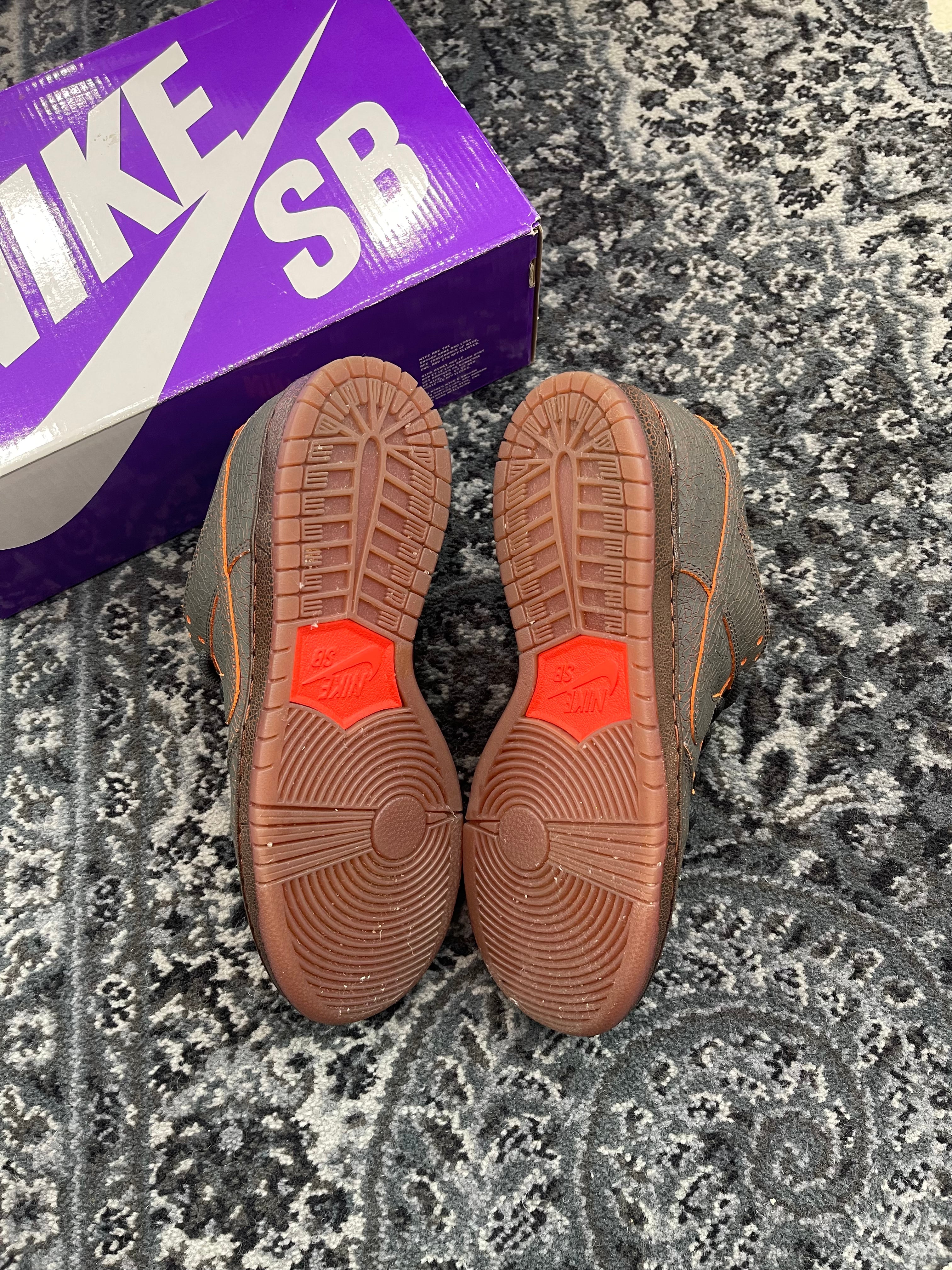 Nike SB Dunk Low “Krampus”