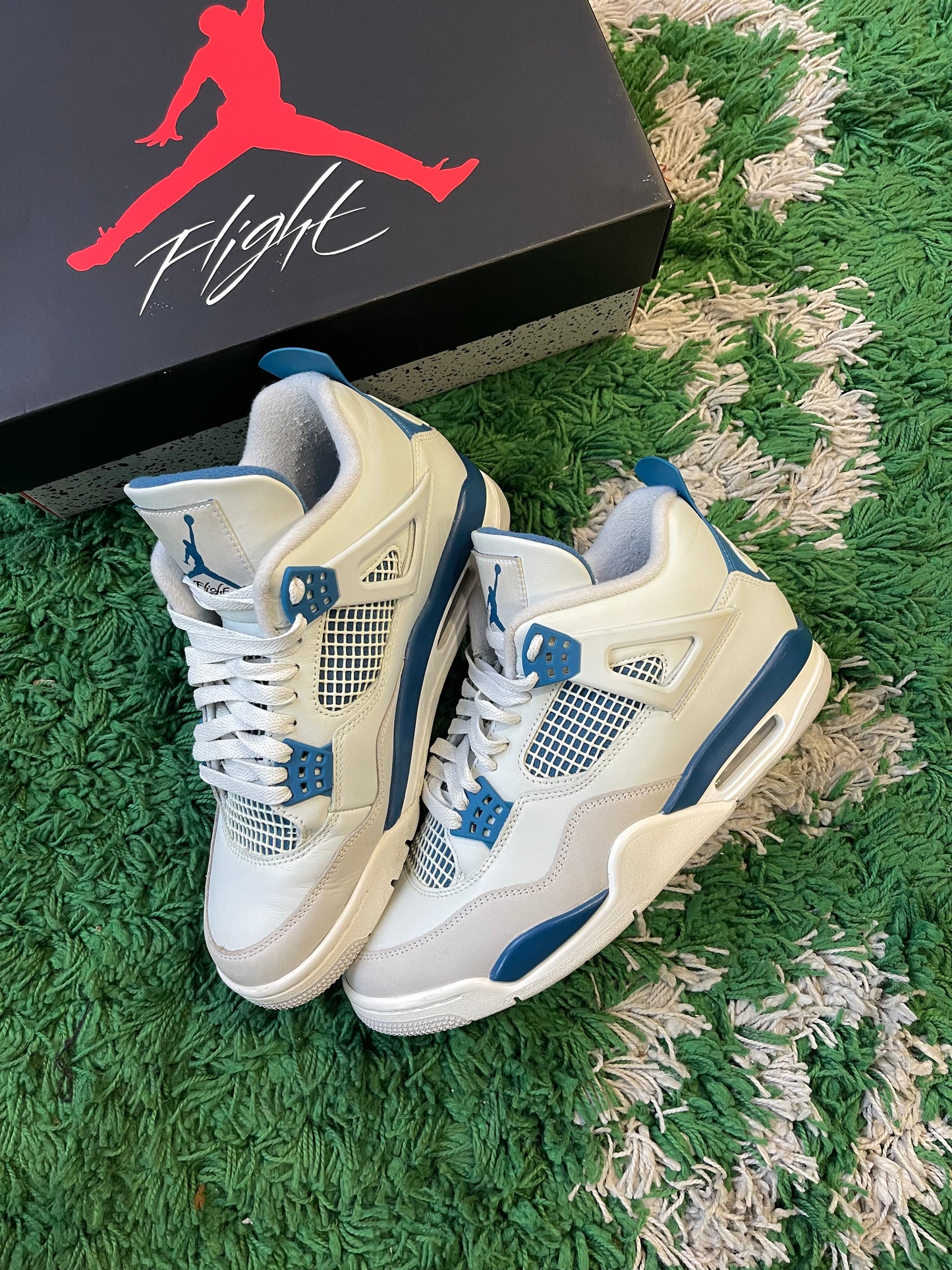 Jordan 4 “Military Blue”