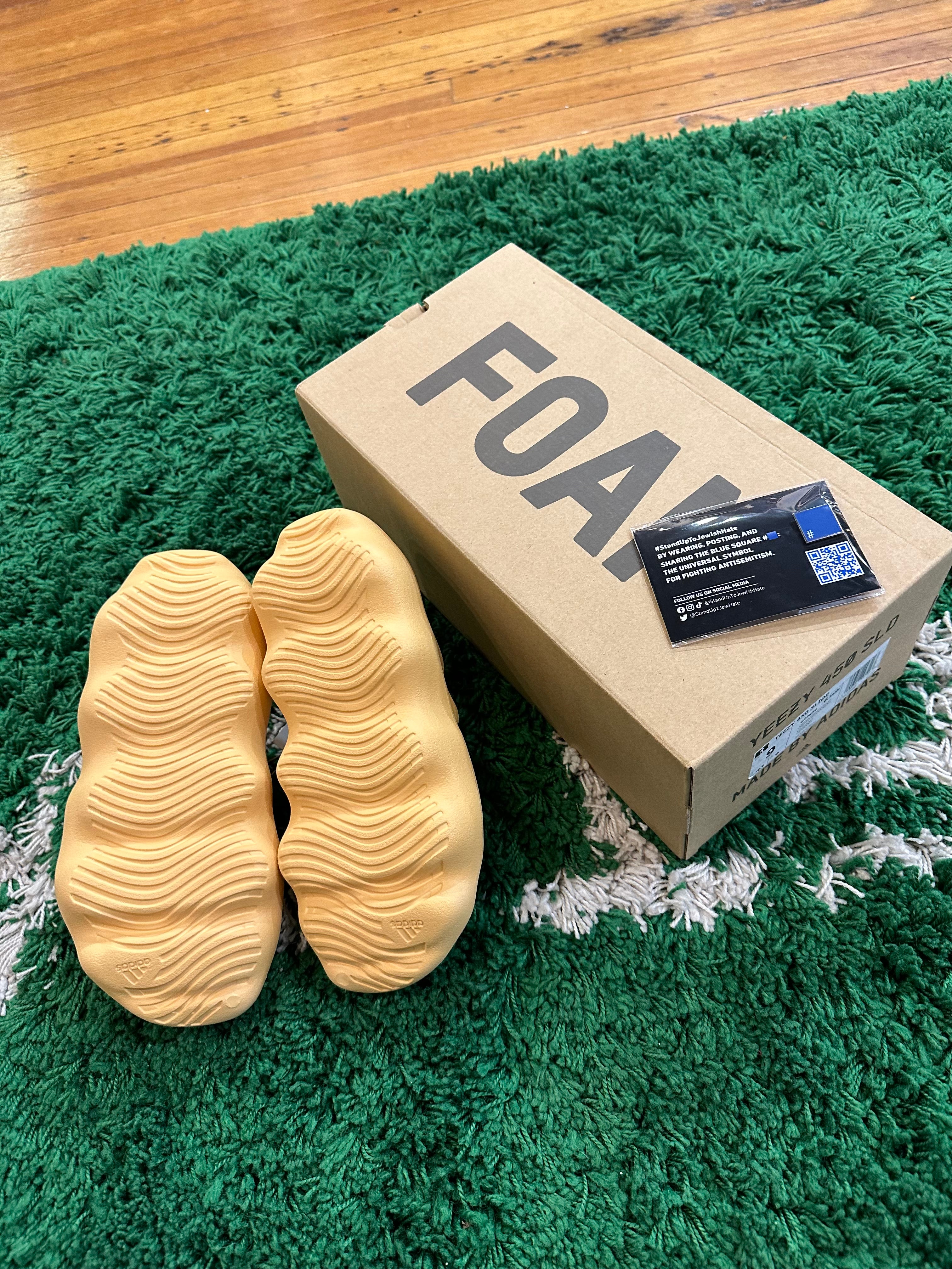 Yeezy 450 Slide “Cream”