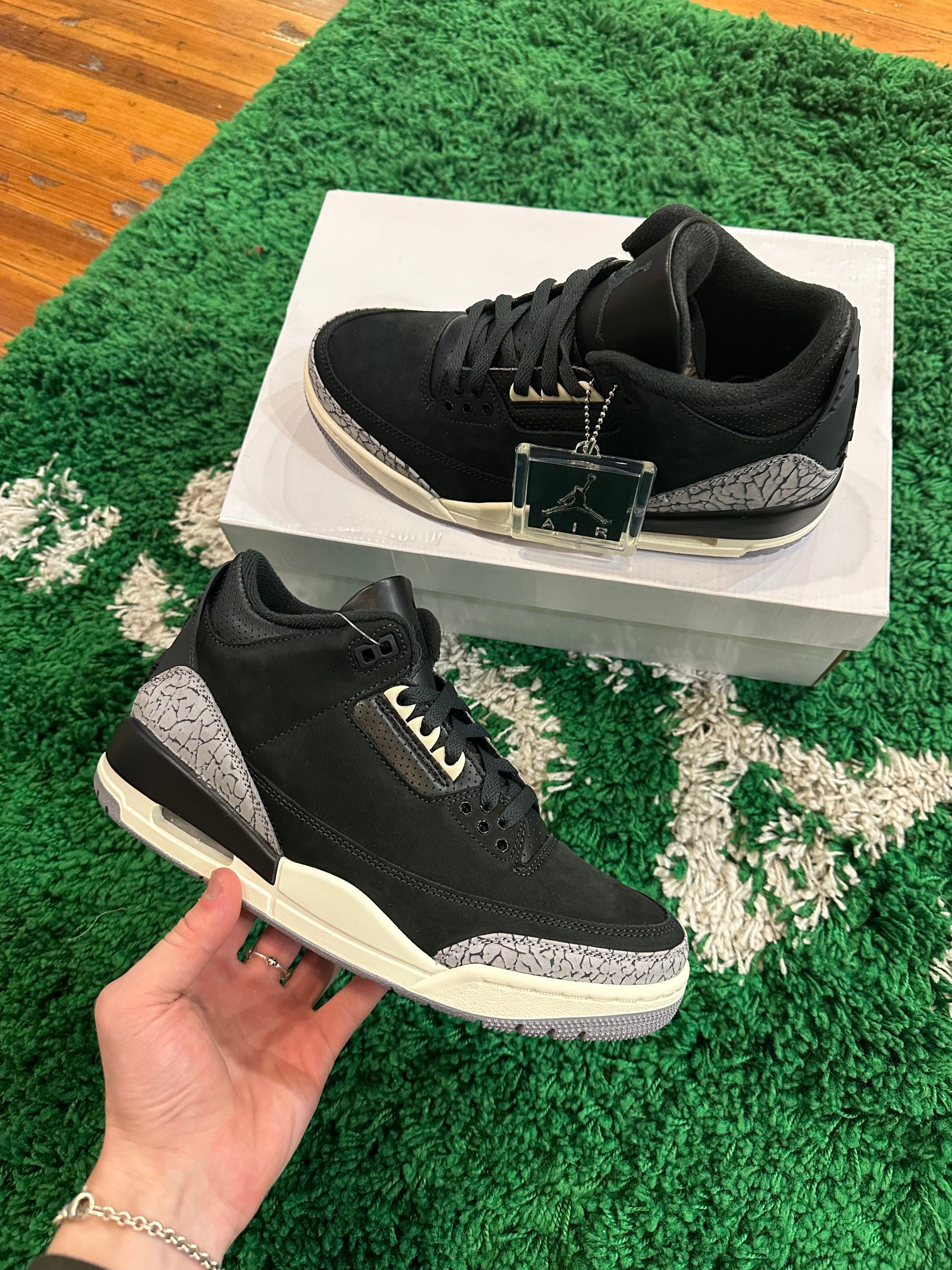 Jordan 3 “Off Noir”