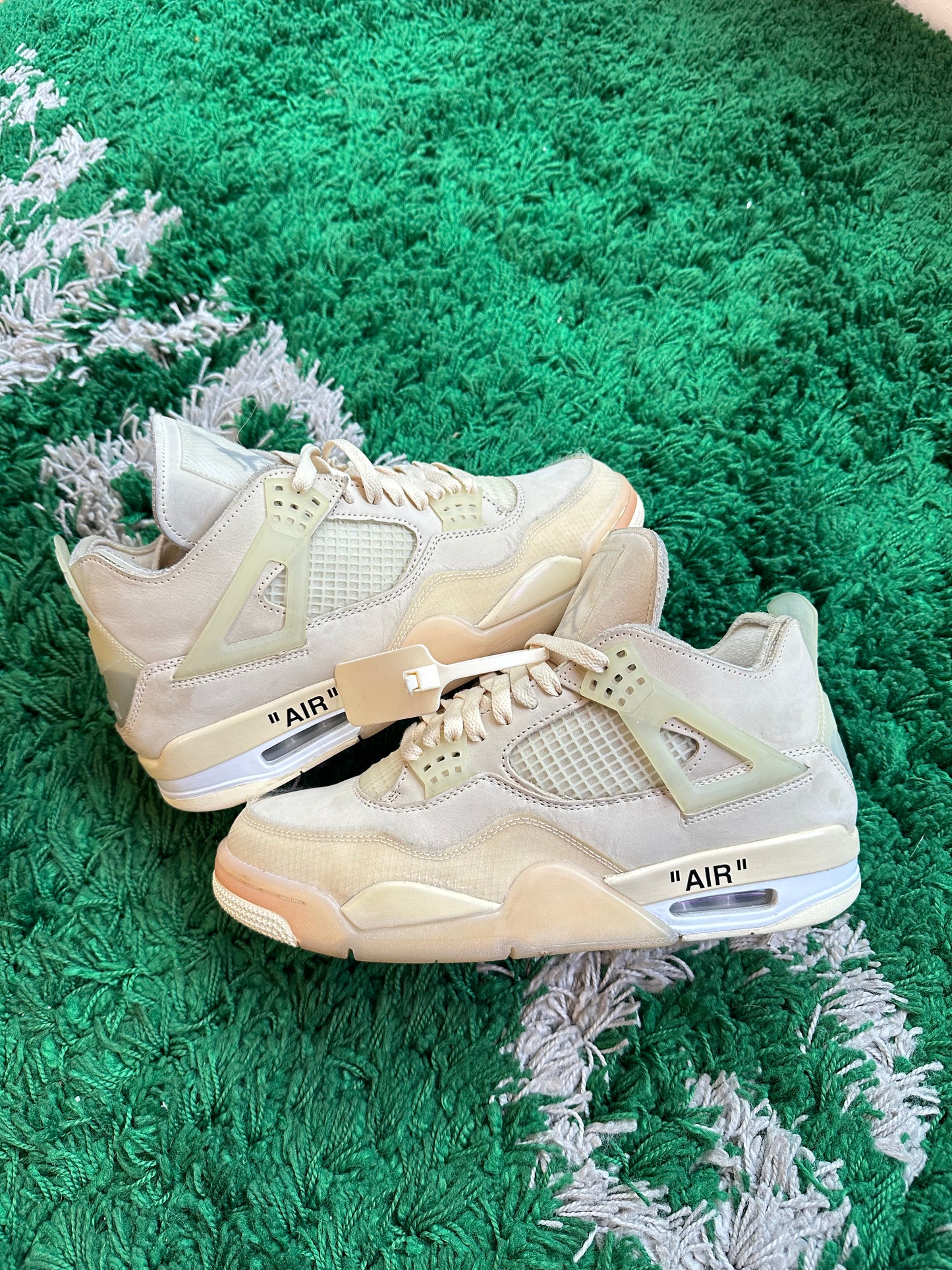 OFF-WHITE Jordan 4 “Sail”