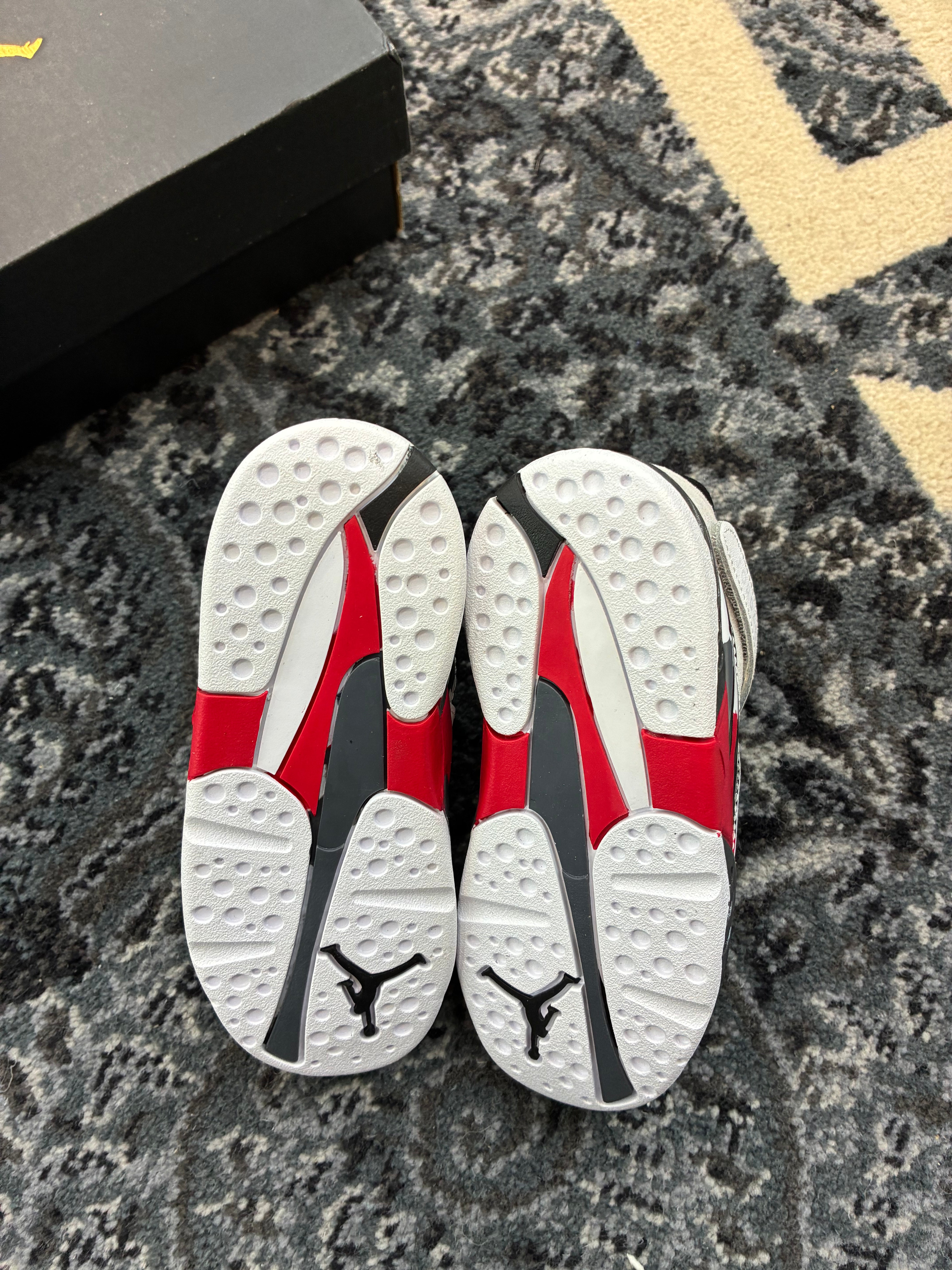 Jordan 8 “White True Red”