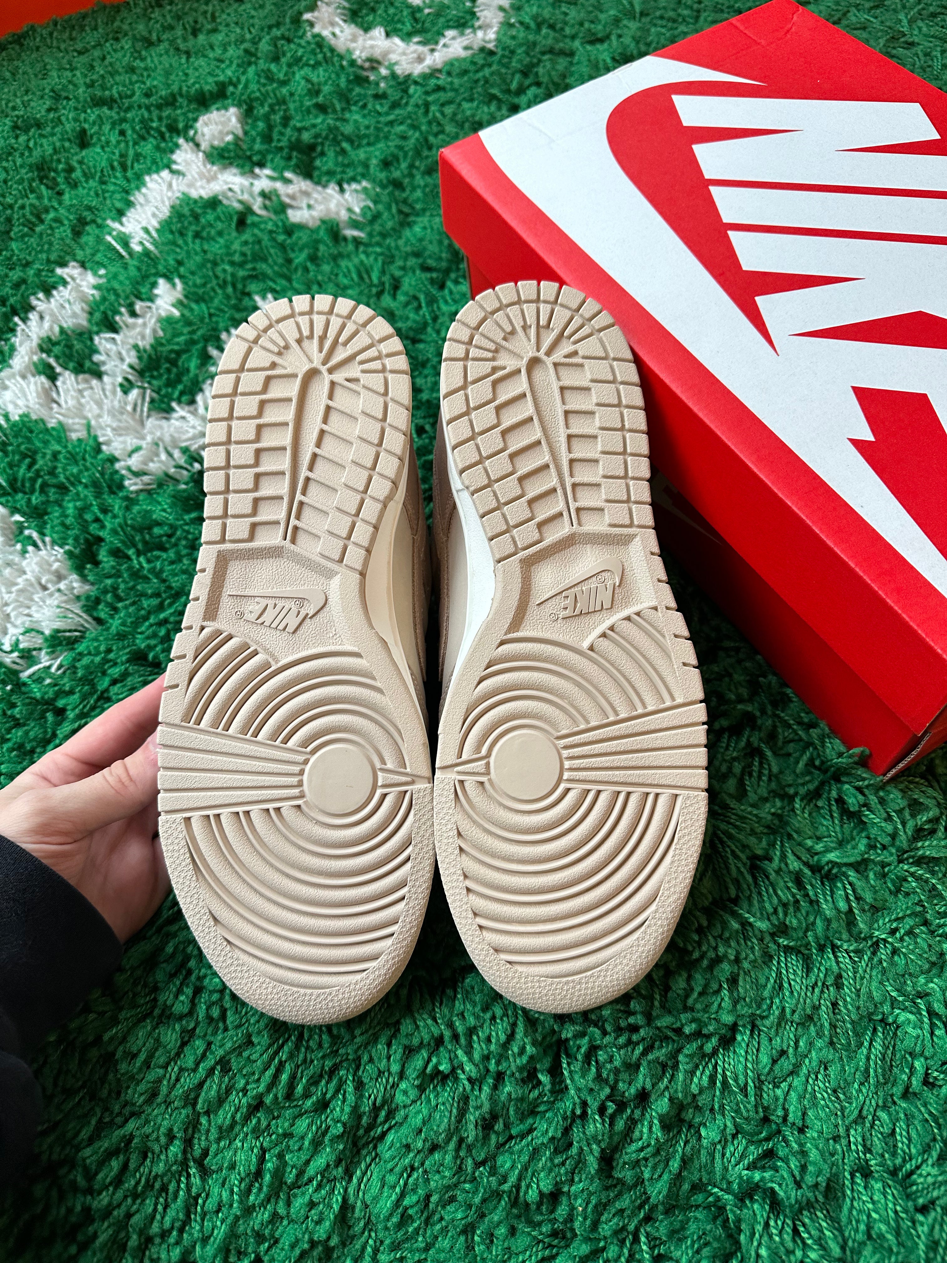 Nike Dunk Low “Sanddrift”