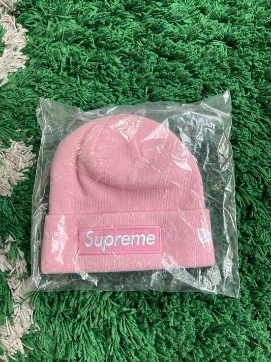 Supreme Beanie “Pink Box Logo”