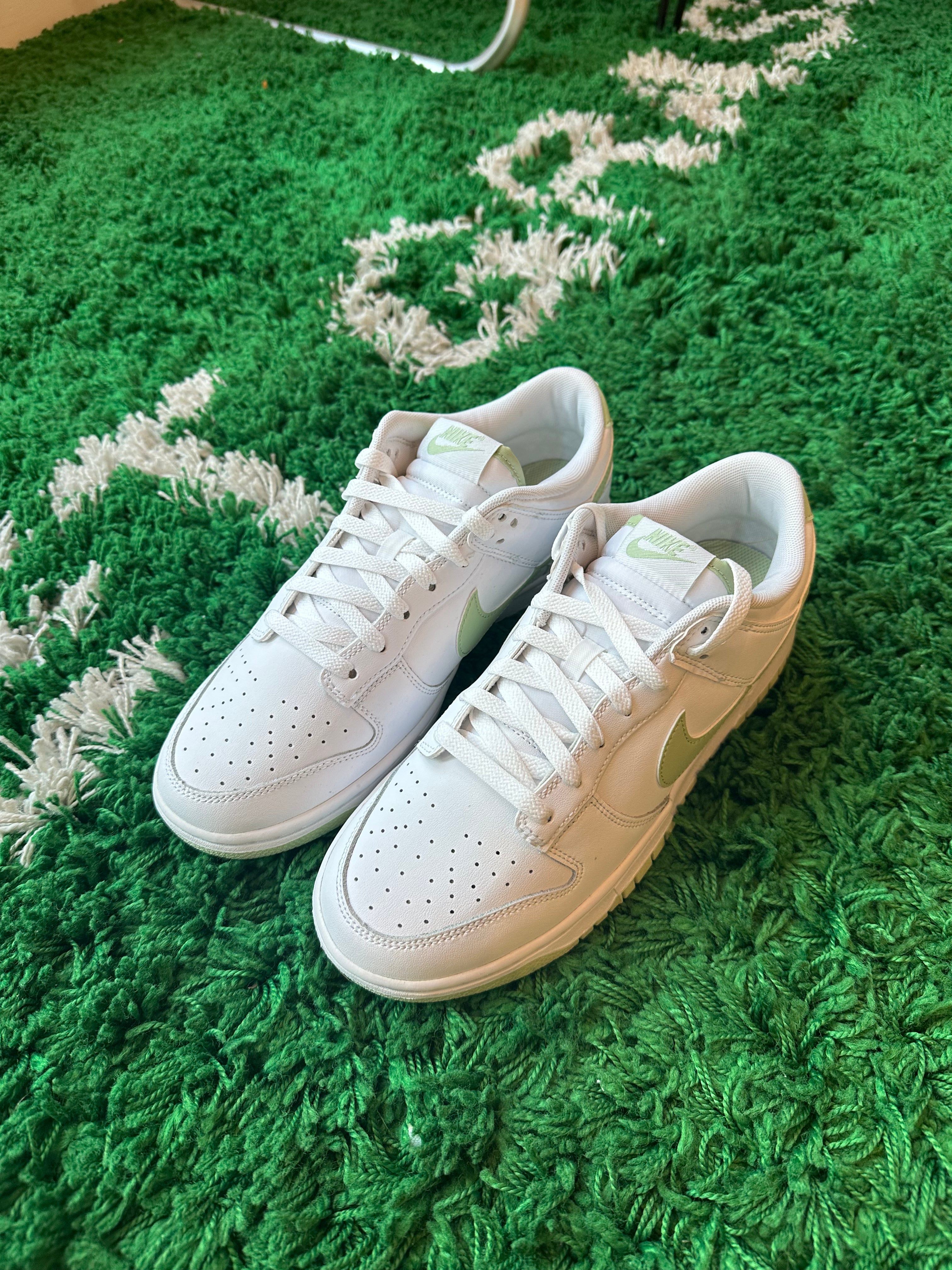 Nike Dunk Low “Honeydew”