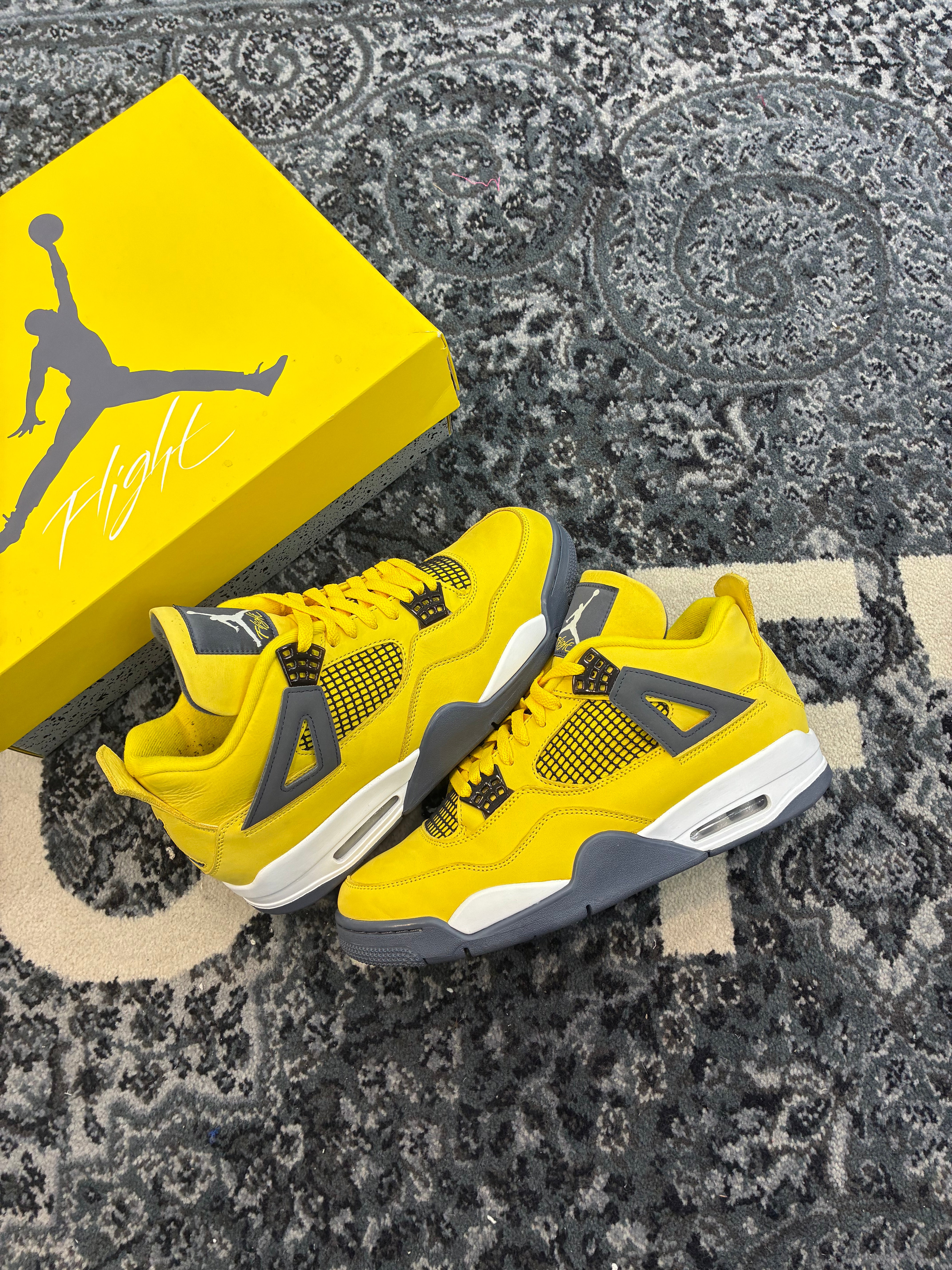Jordan 4 “Lightning”