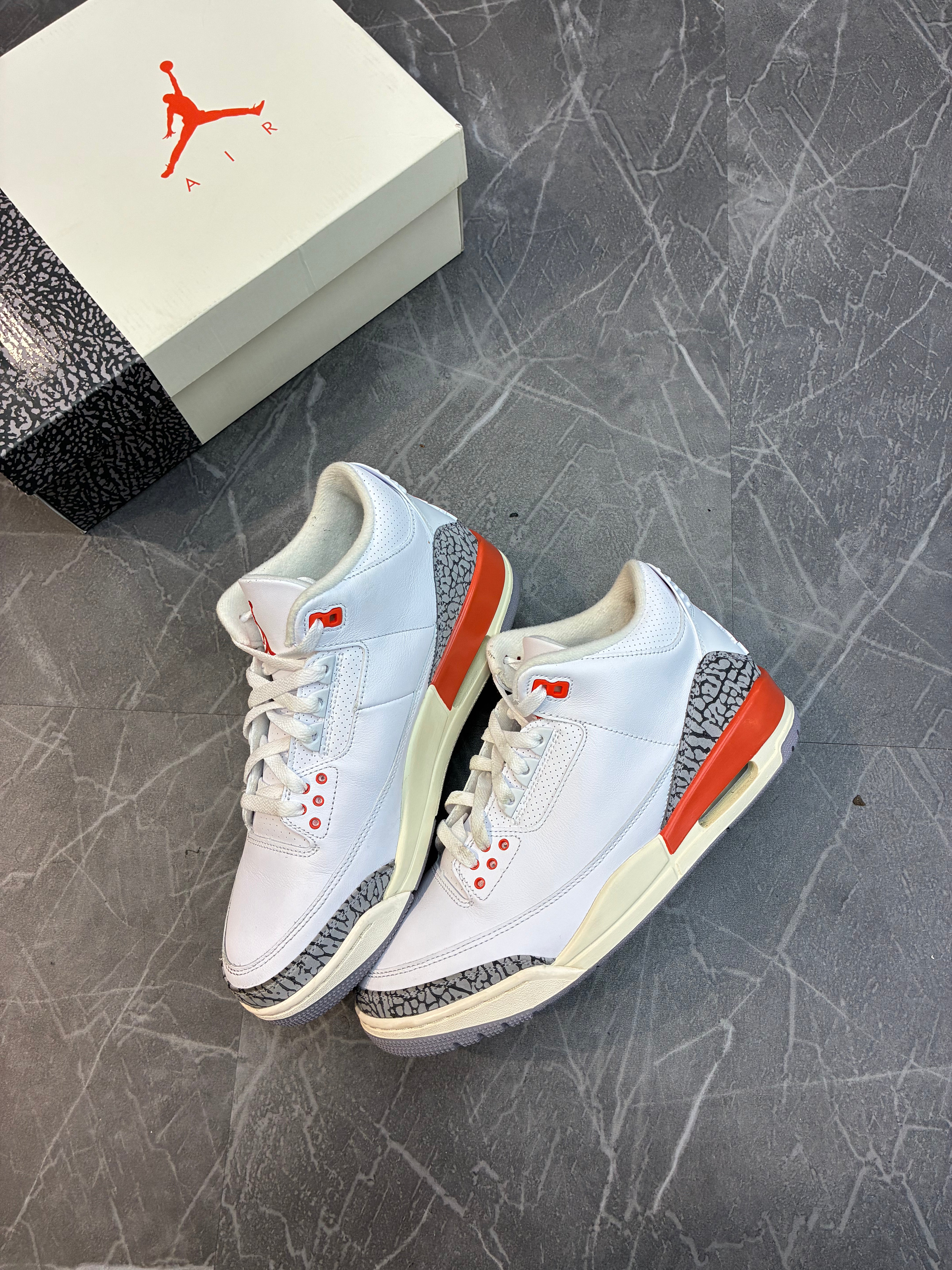 Jordan 3 “Georgia Peach”