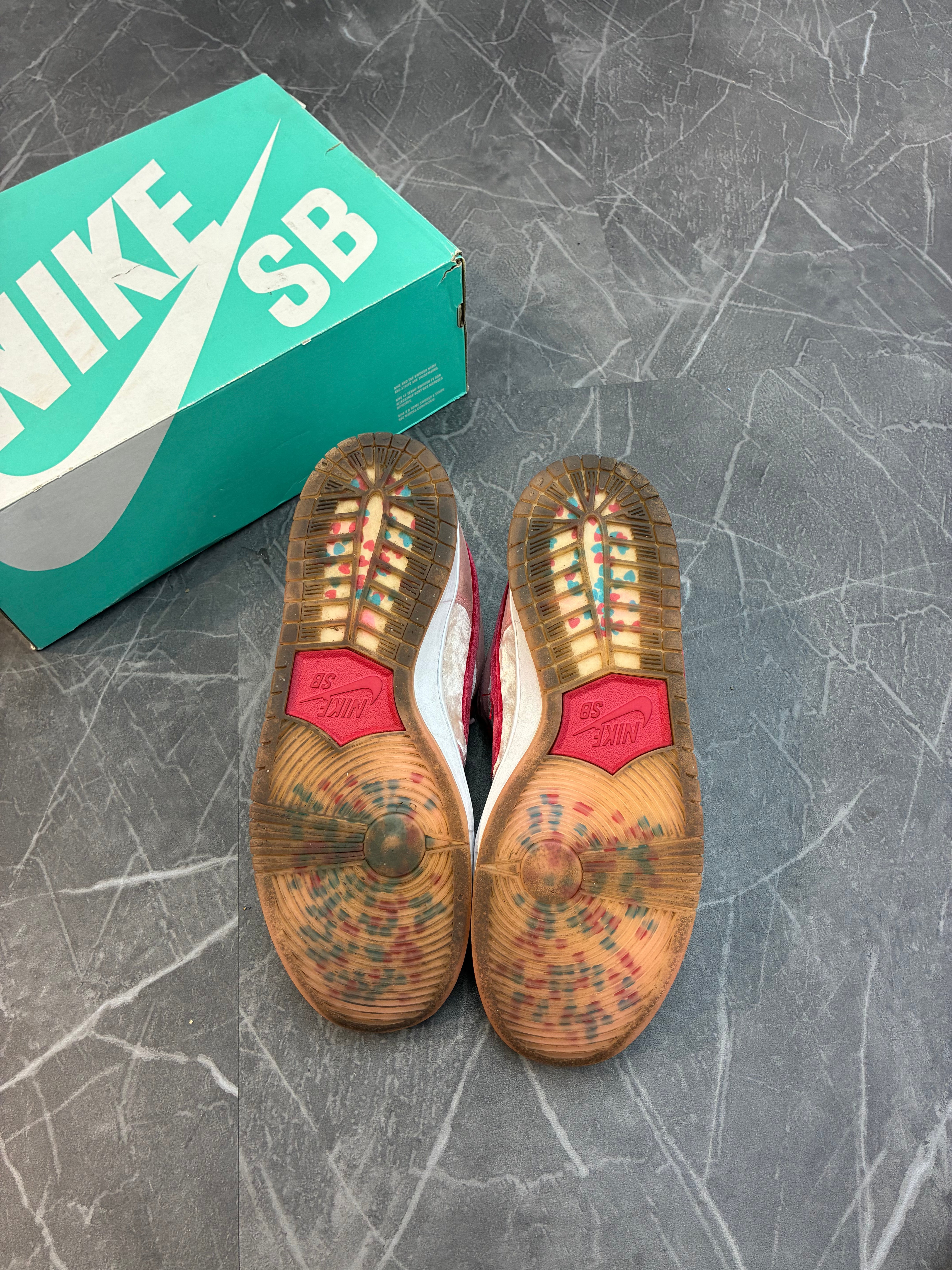 Nike SB Dunk Low “StrangeLove”