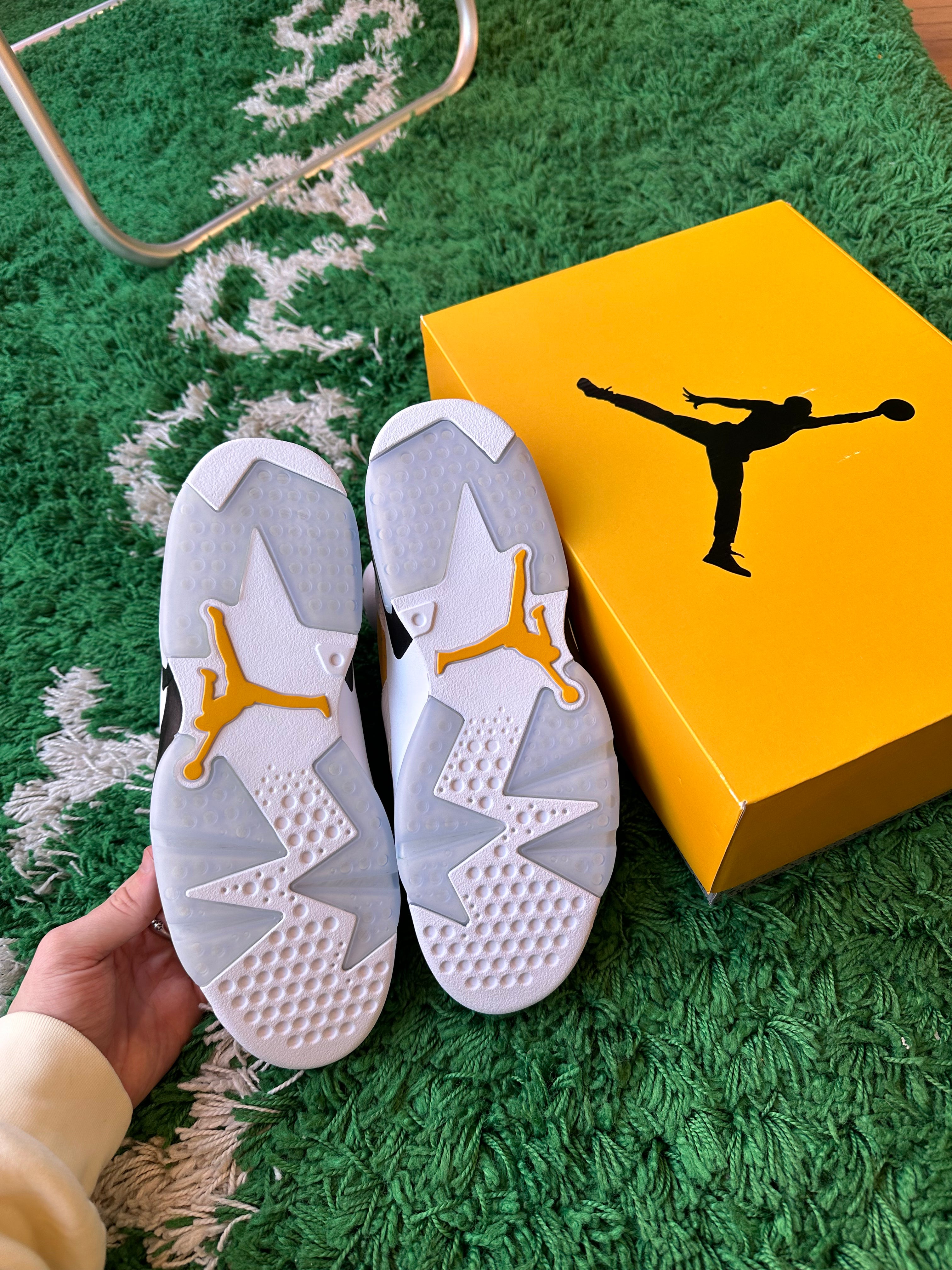 Jordan 6 “Yellow Ochre”