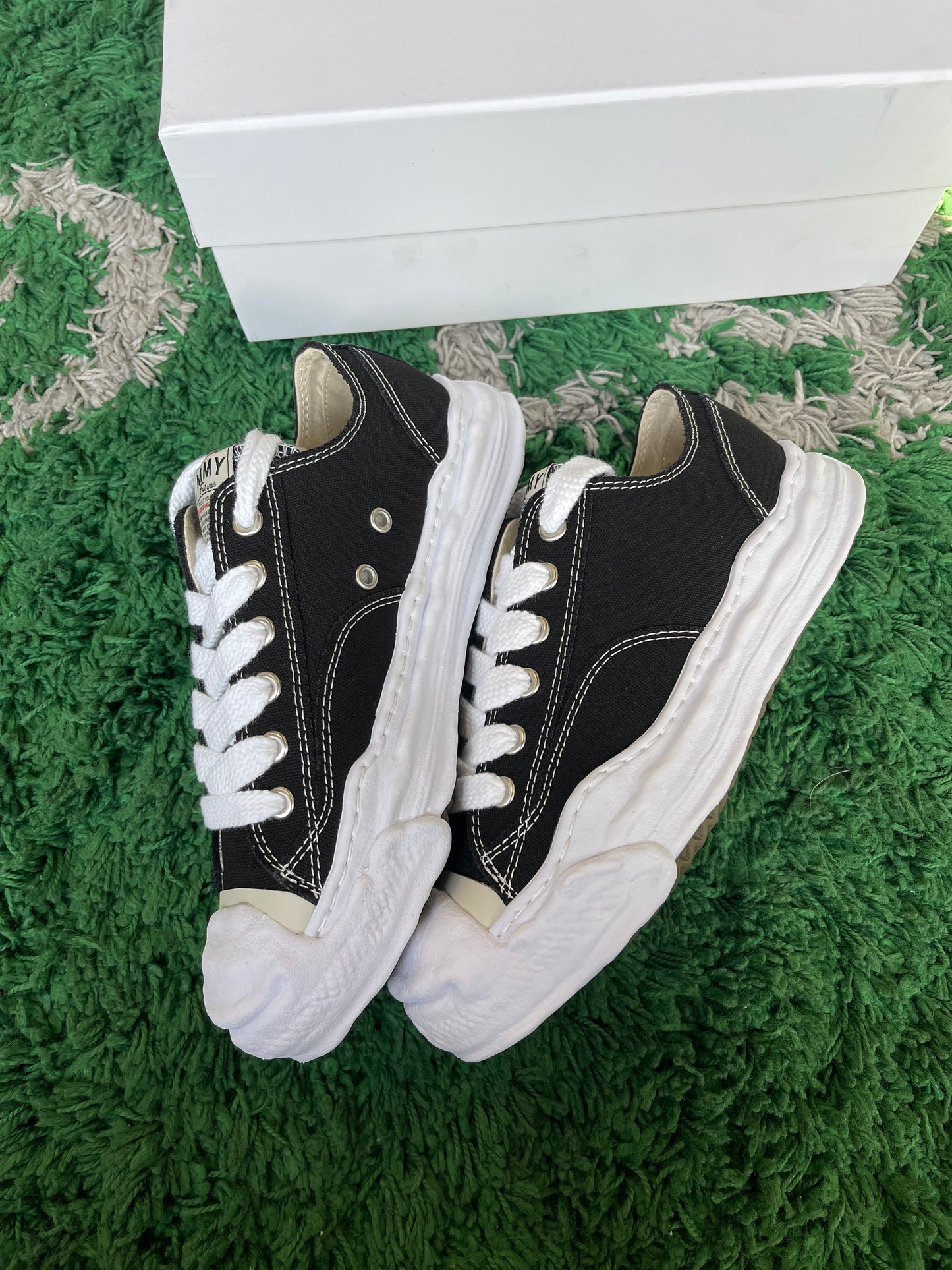 Maison Mihara Yasuhiro “black”