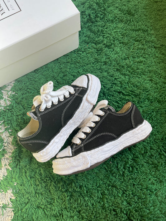 Maison Mihara Yasuhiro “Black”