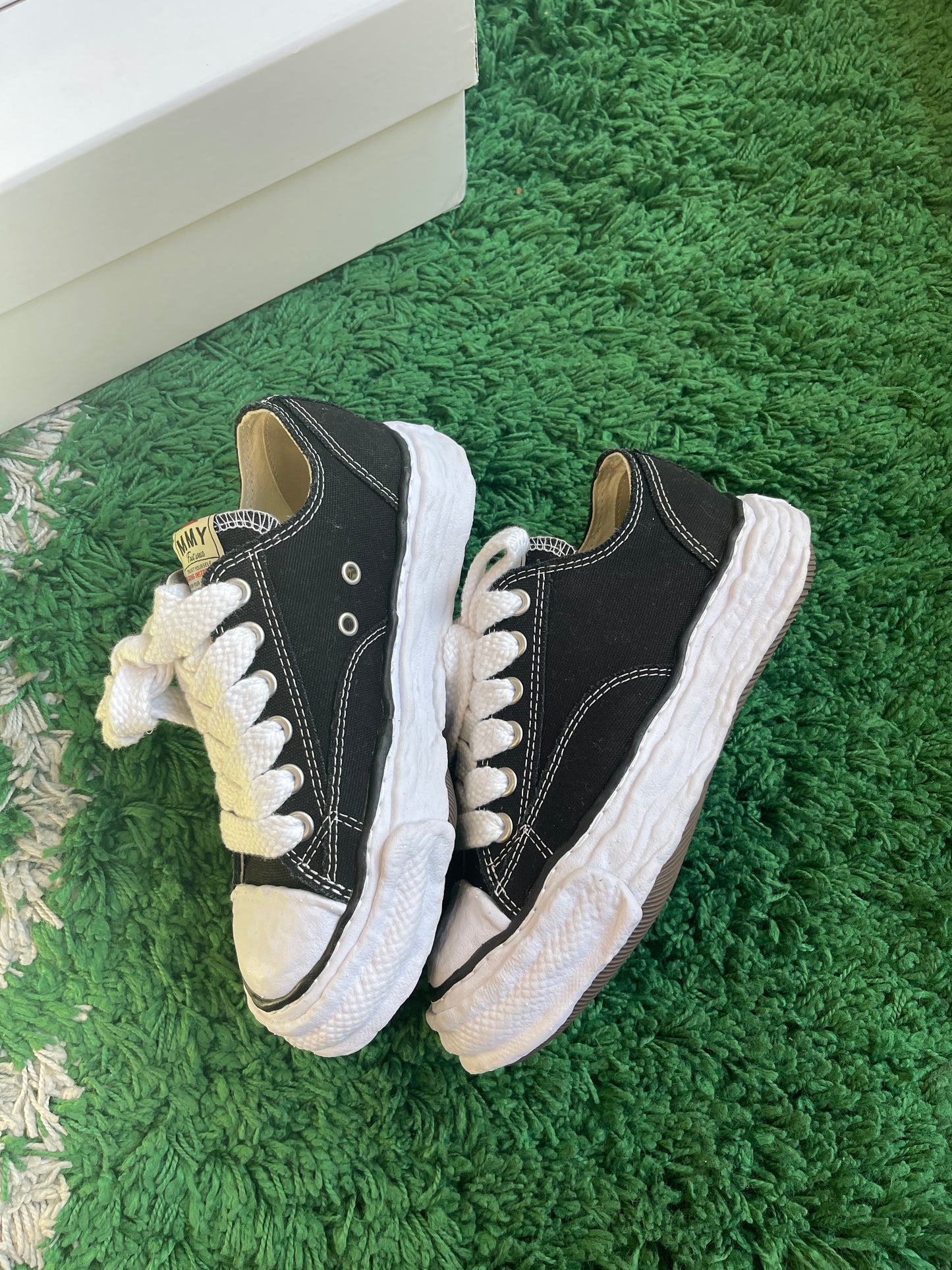 Maison Mihara Yasuhiro “Black”