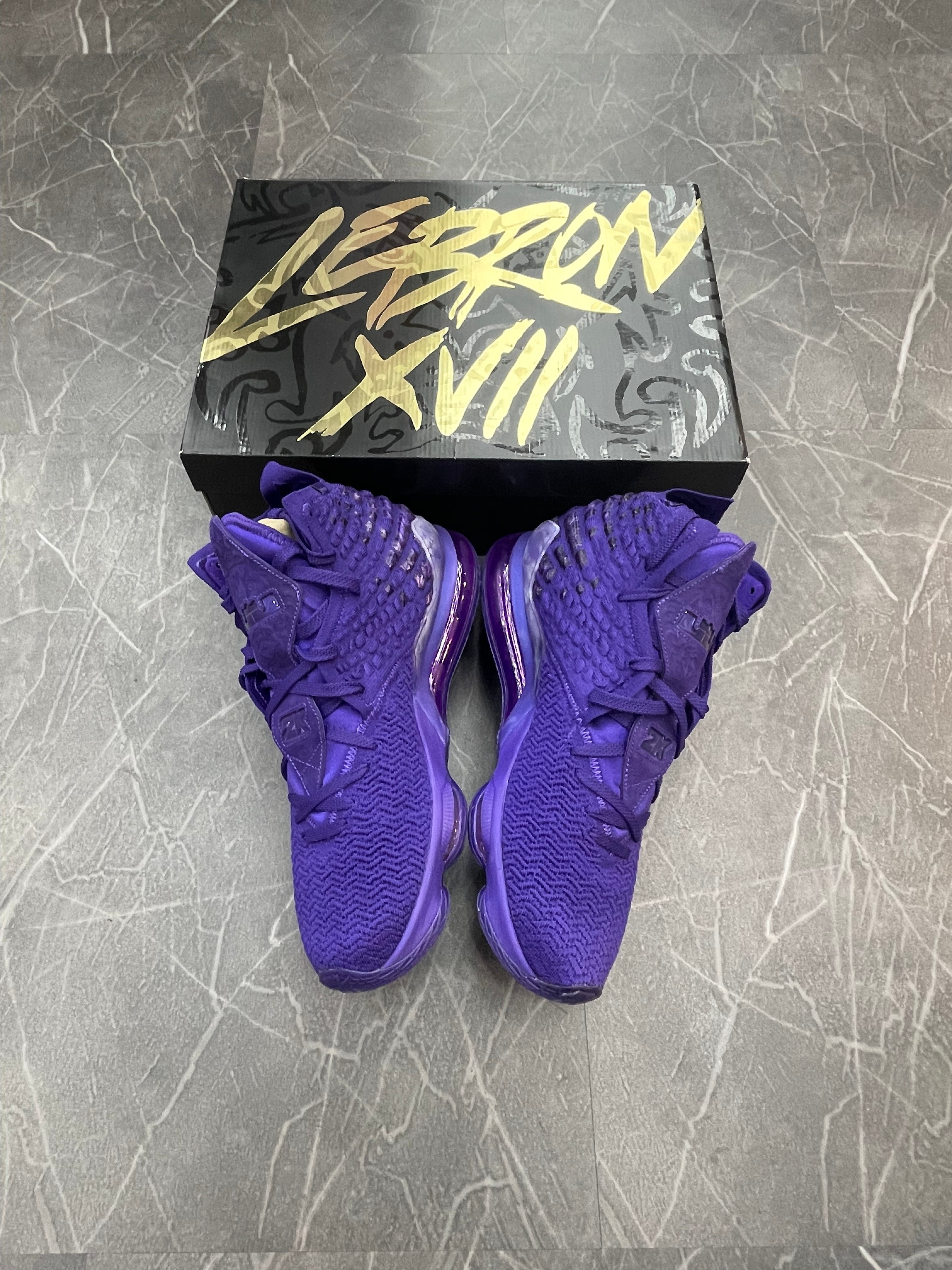 Nike LeBron 17 “2k”