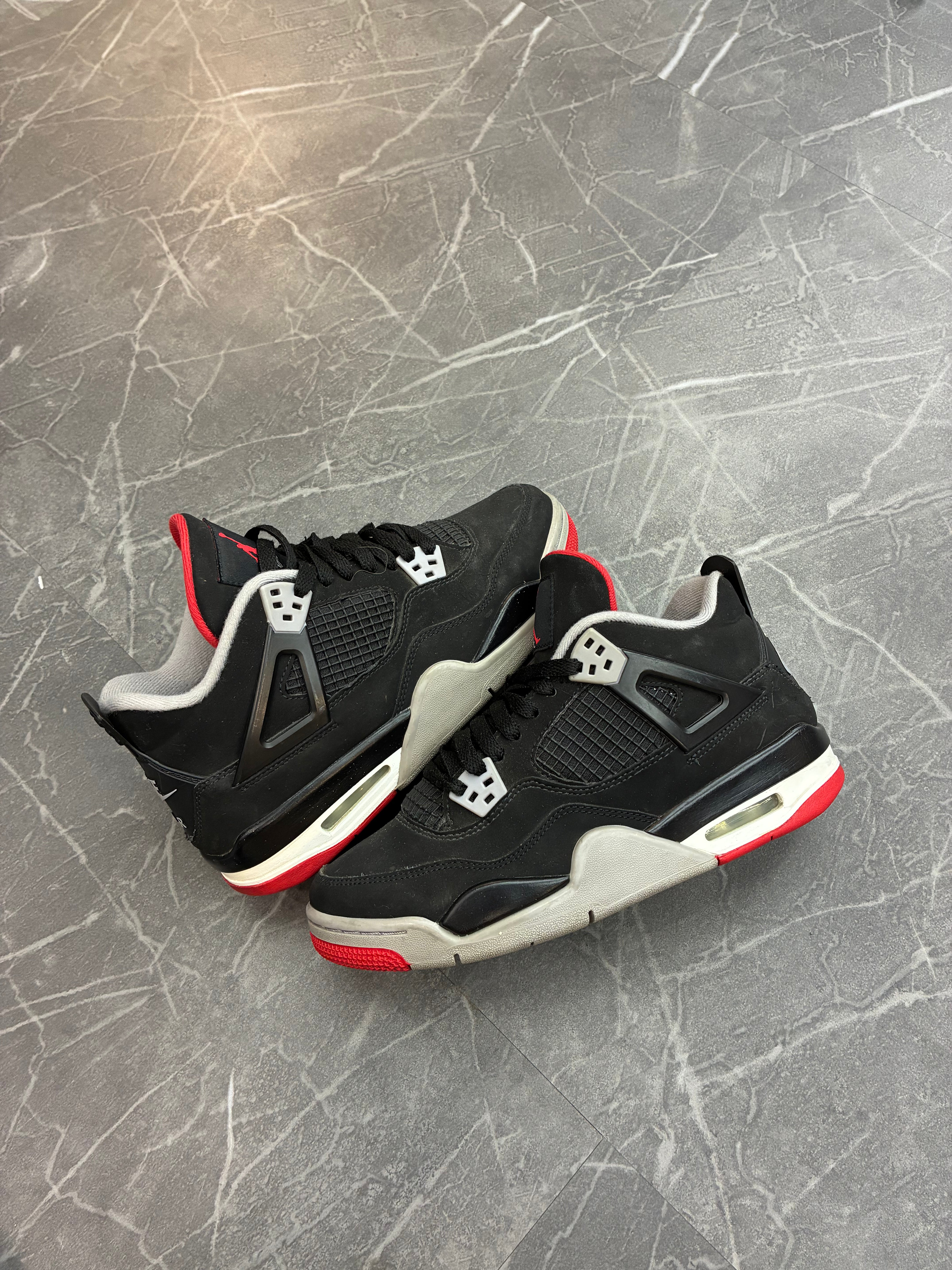 Jordan 4 “Bred”