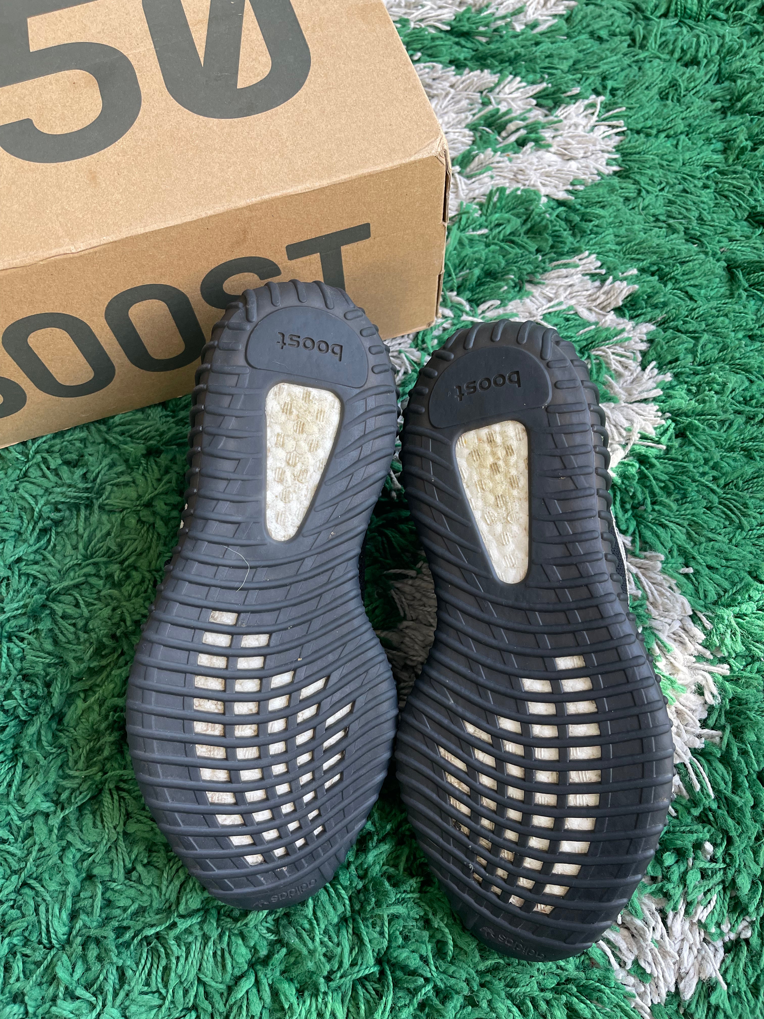 Yeezy Boost 350 “Core Black White”