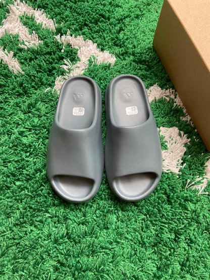 Yeezy Slide “Slate Marine”