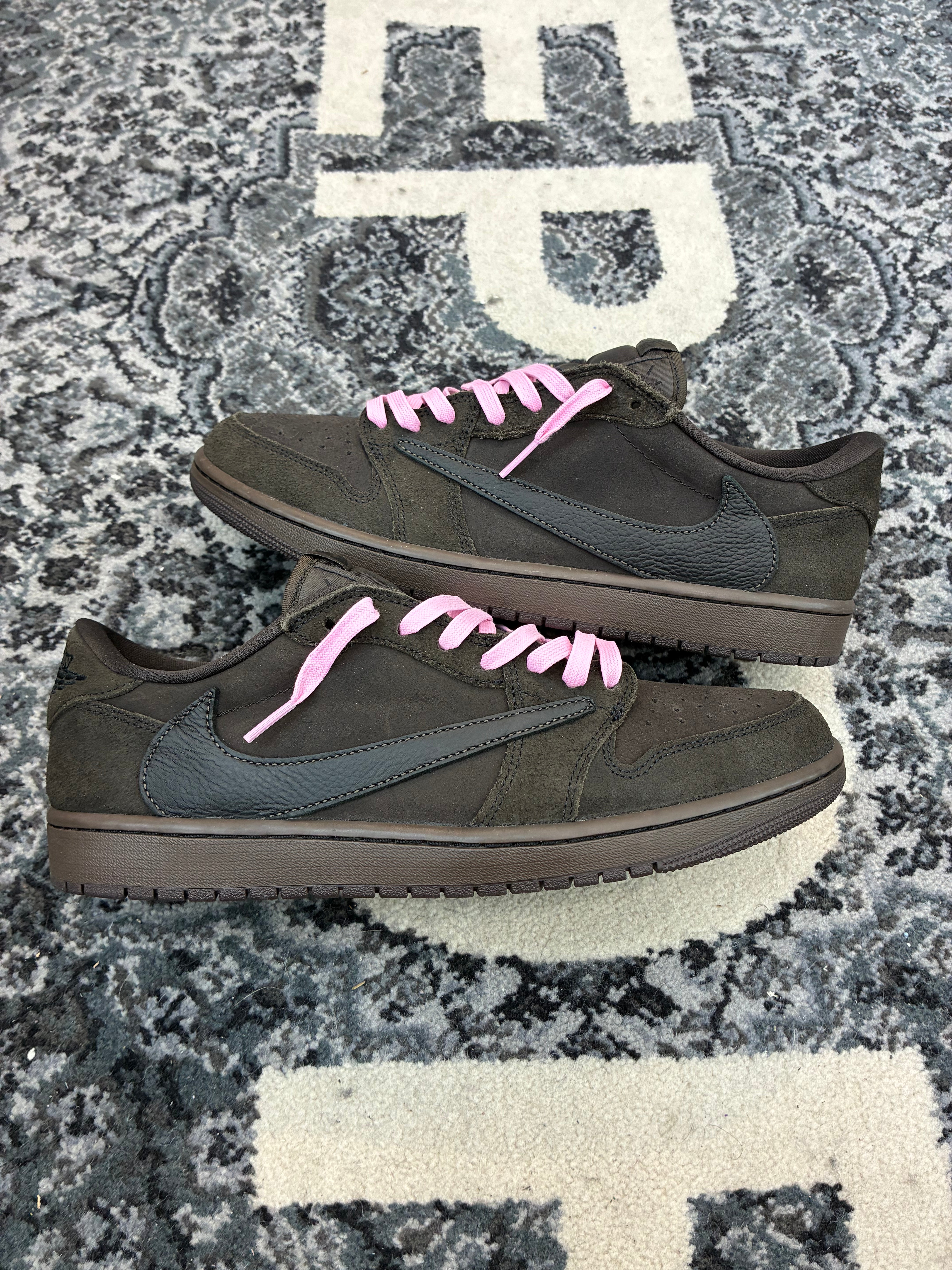 Jordan 1 Low X Travis Scott “Velvet Brown”