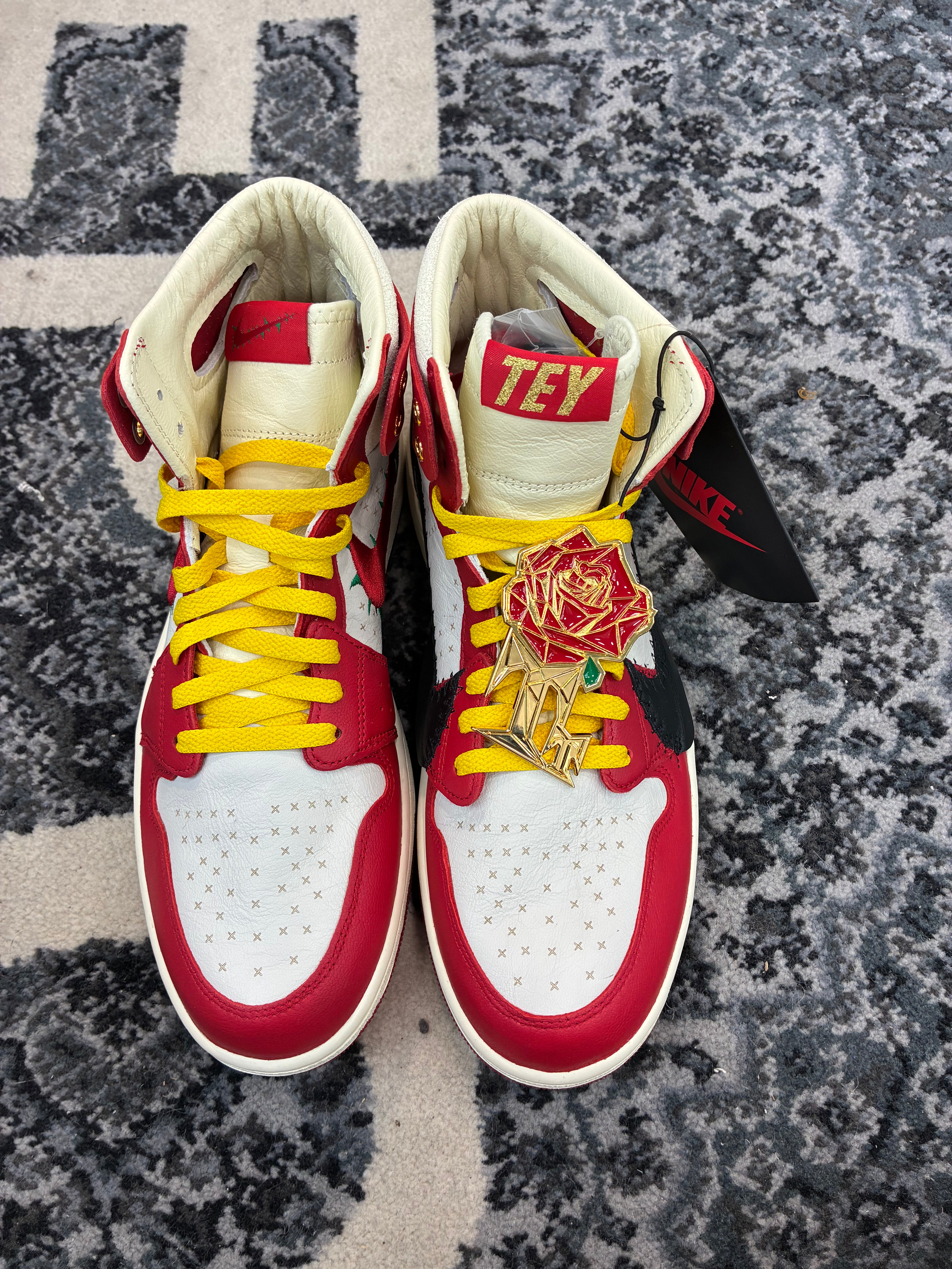 Jordan 1 High Zoom Air CMFT 2”Teyana Taylor A Rose From Harlem”
