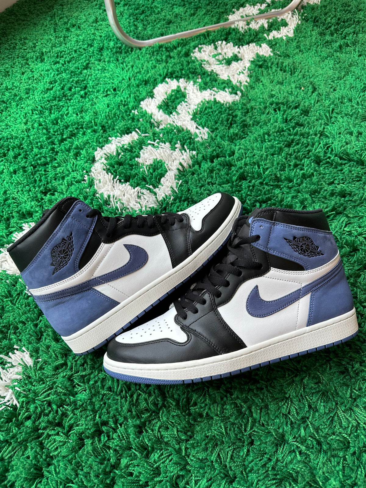 Jordan 1 High “Blue Moon” (Size 13) - Image 1