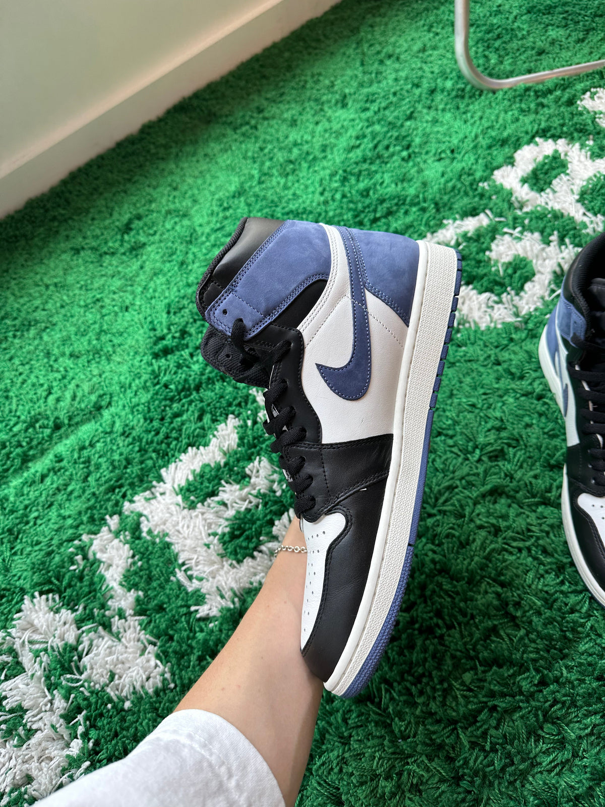 Jordan 1 High “Blue Moon” (Size 13) - Image 9