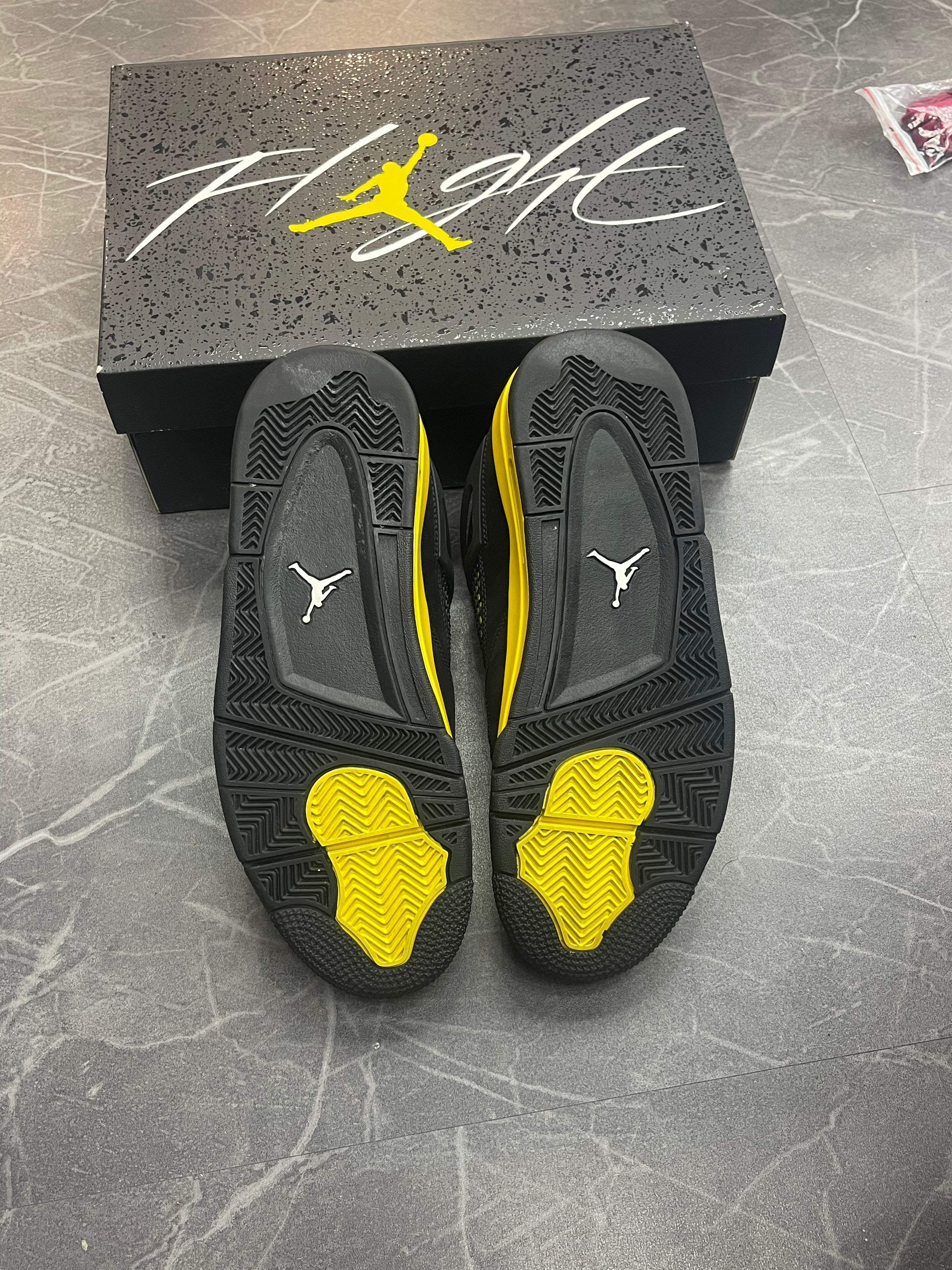Jordan 4 “Thunder”