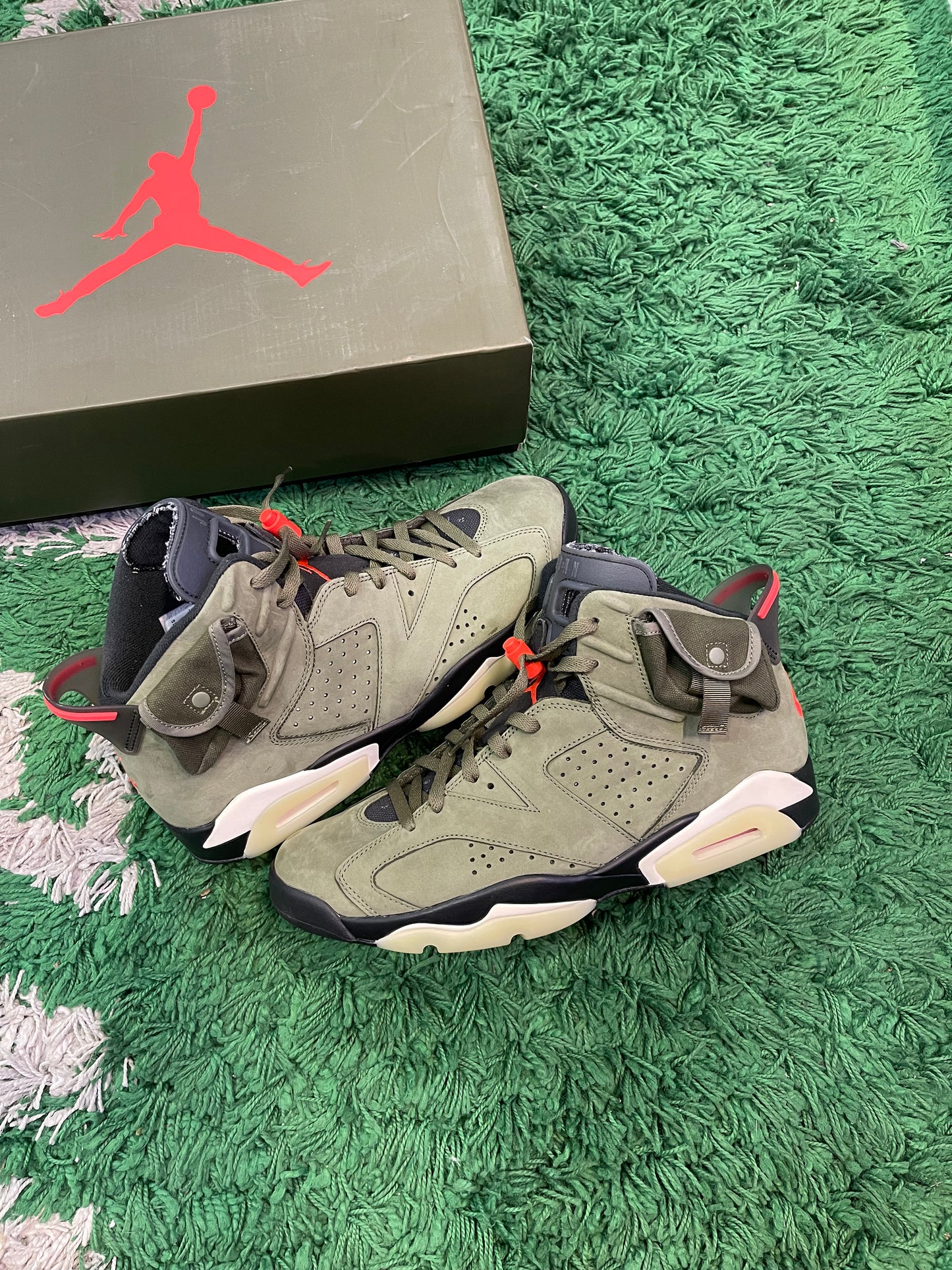 Travis Scott Jordan 6 “Olive”