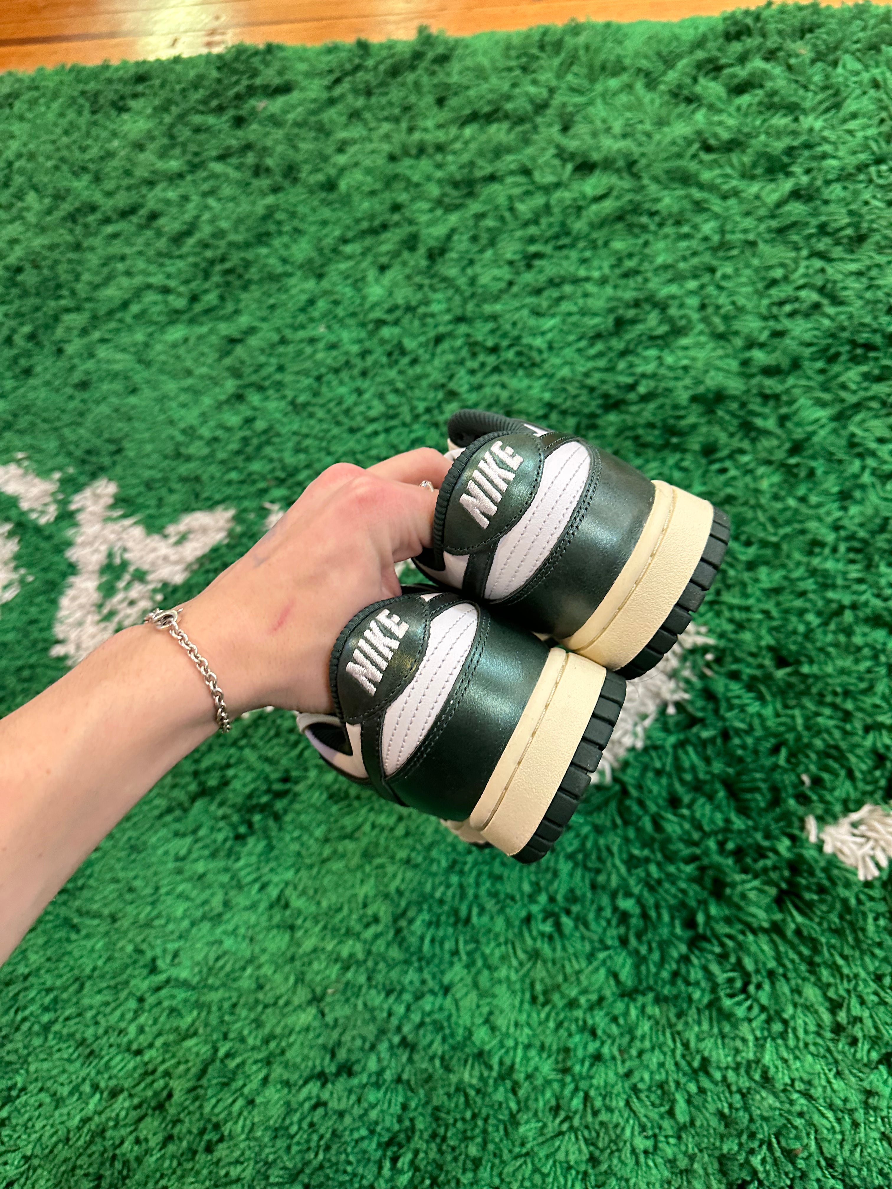 Nike Dunk Low “Vintage Green”