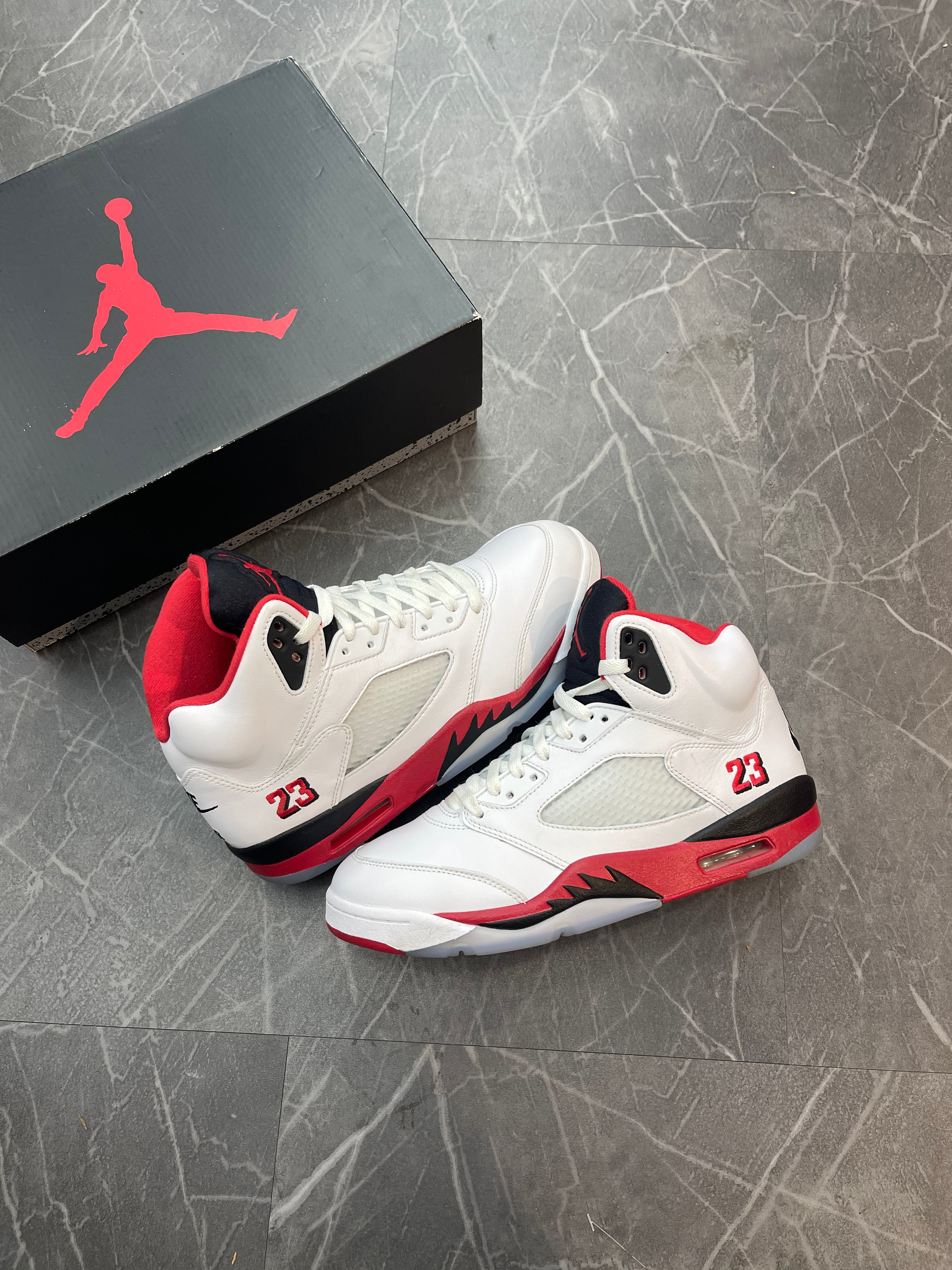 Jordan 5 “Fire Red Black Tongue”