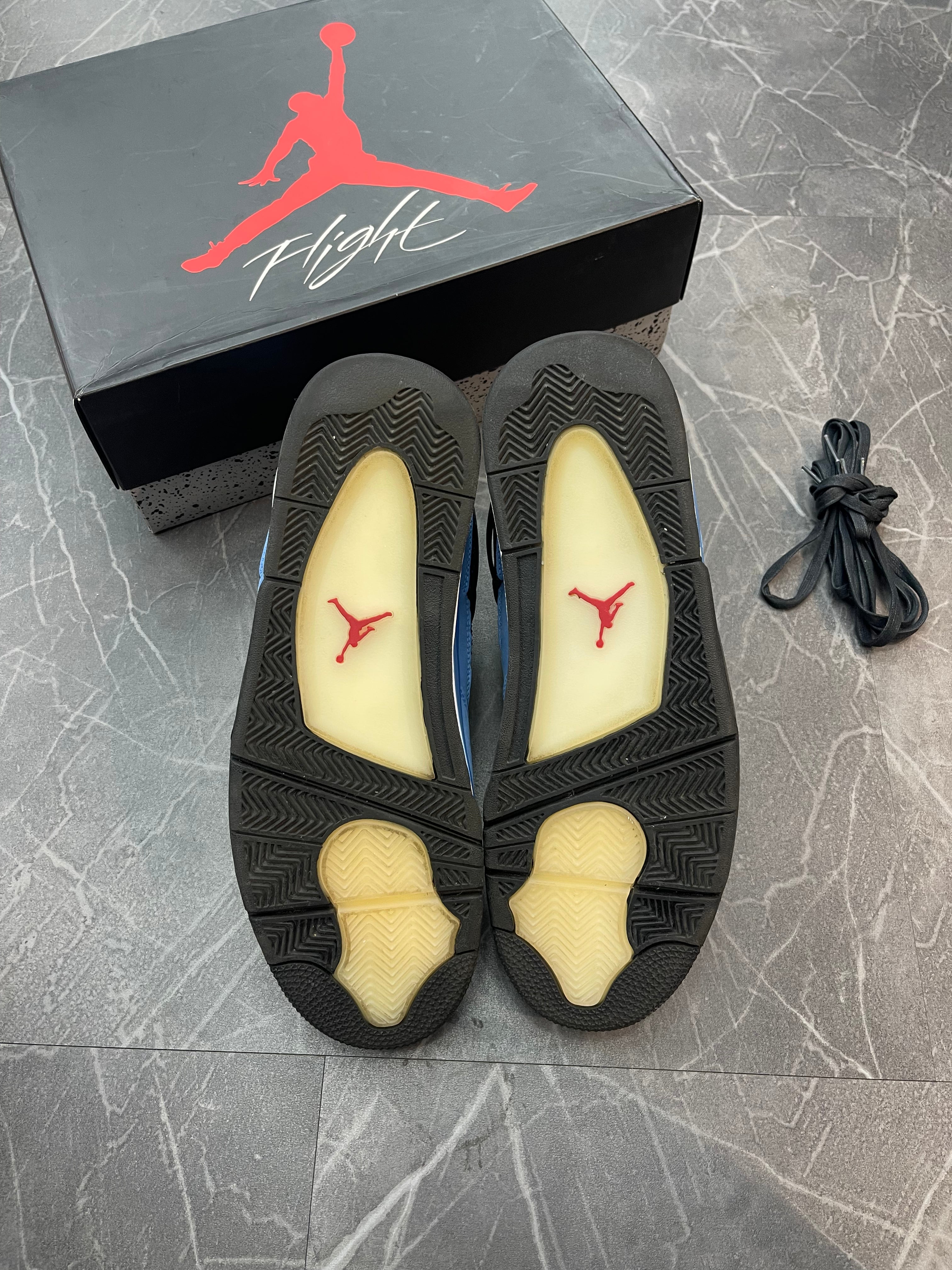 Travis Scott Jordan 4 “Cactus Jack”