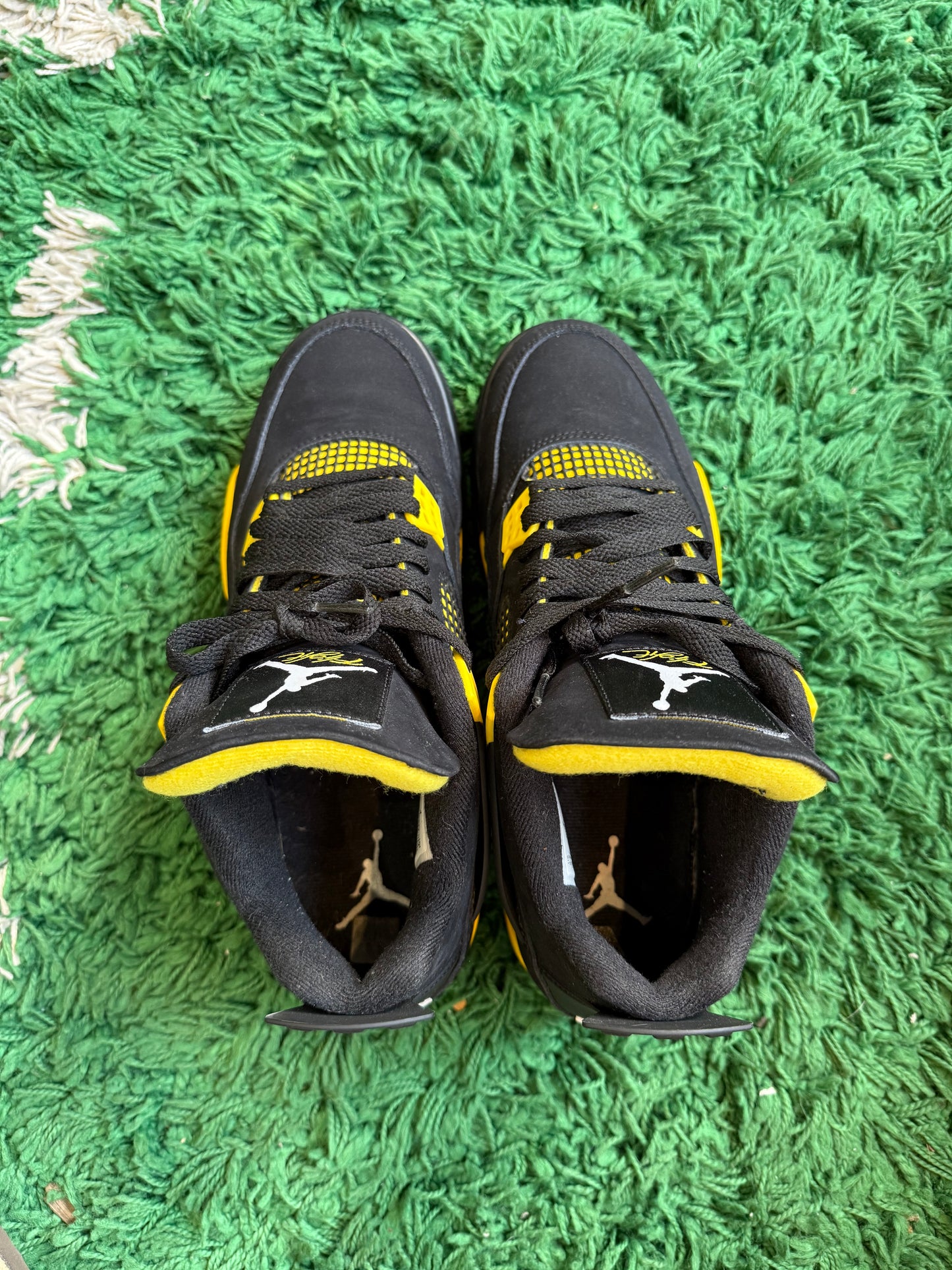 Jordan 4 “Thunder”