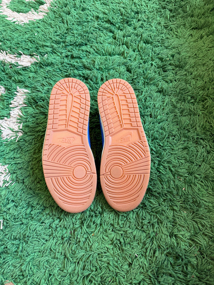 Travis Scott Jordan 1 Low “Canary”