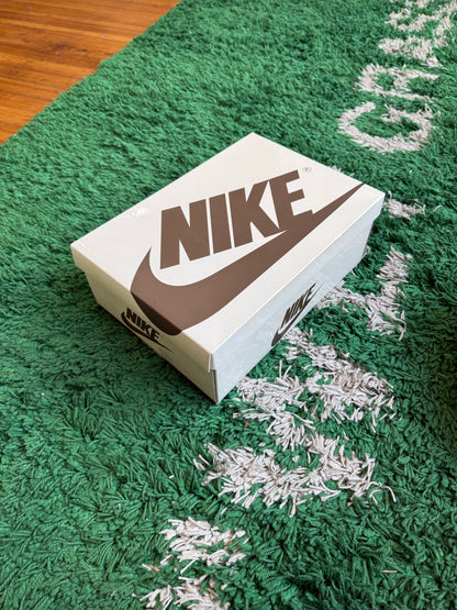 Travis Scott Jordan 1 Low “Canary”