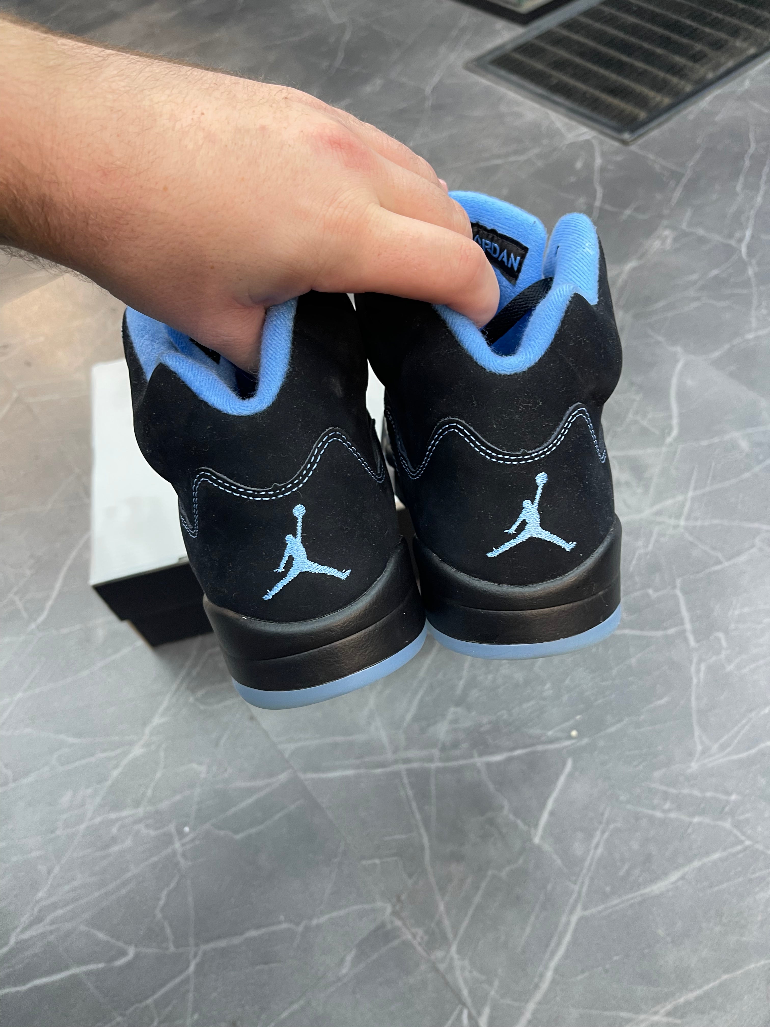 Jordan 5 “University Blue”