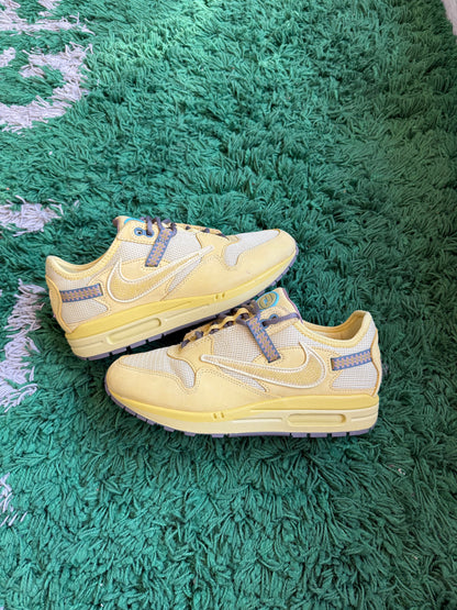 Travis Scott Air Max 1 “Saturn Gold”