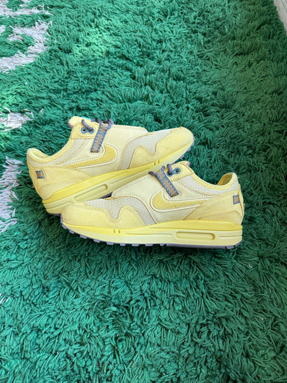 Travis Scott Air Max 1 “Saturn Gold”