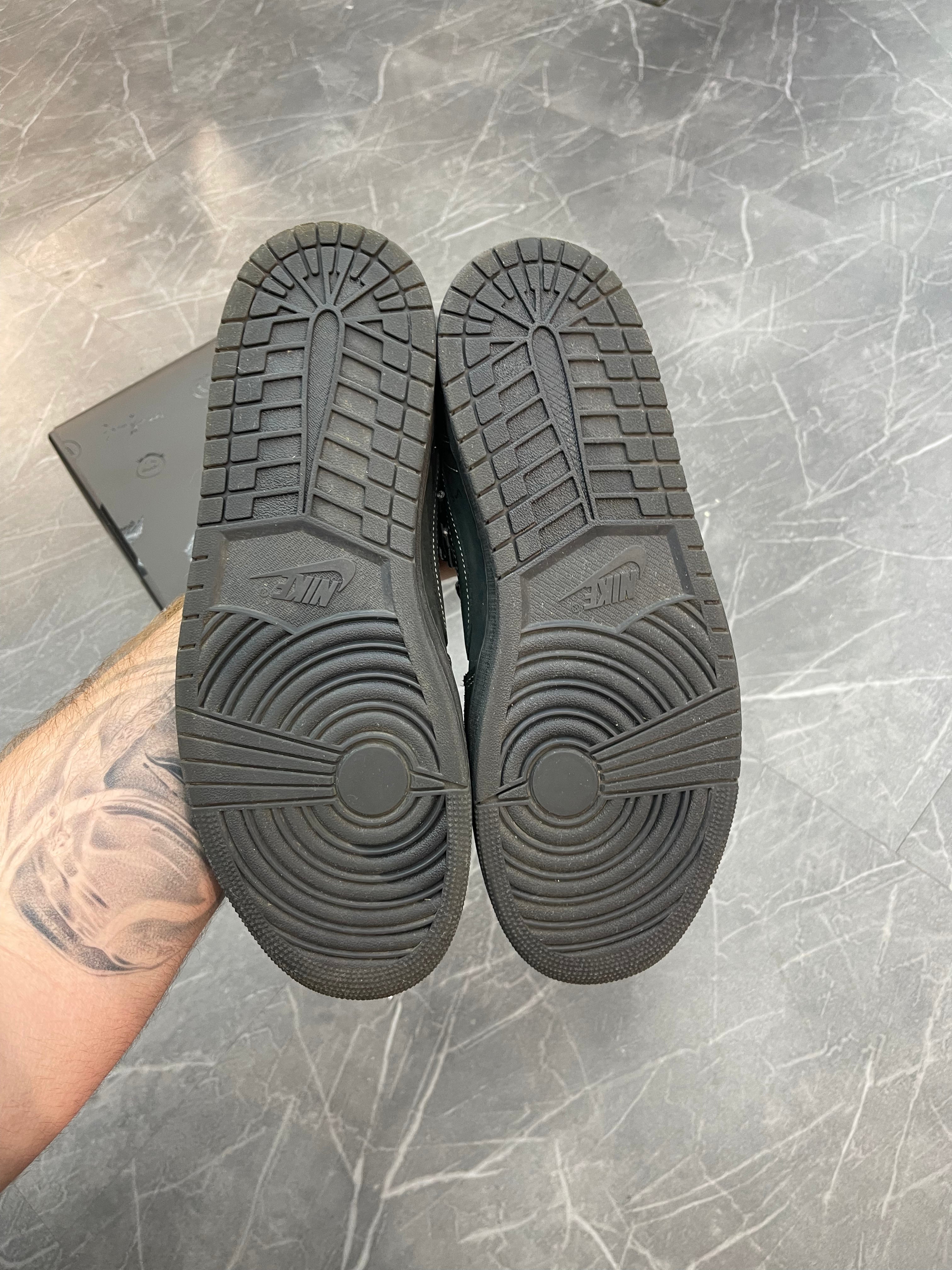 Travis Scott Jordan 1 Low “Phantom”
