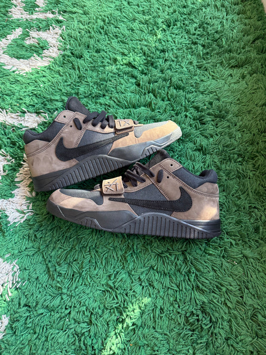 Travis Scott Jumpman Jack TR “Dark Mocha”