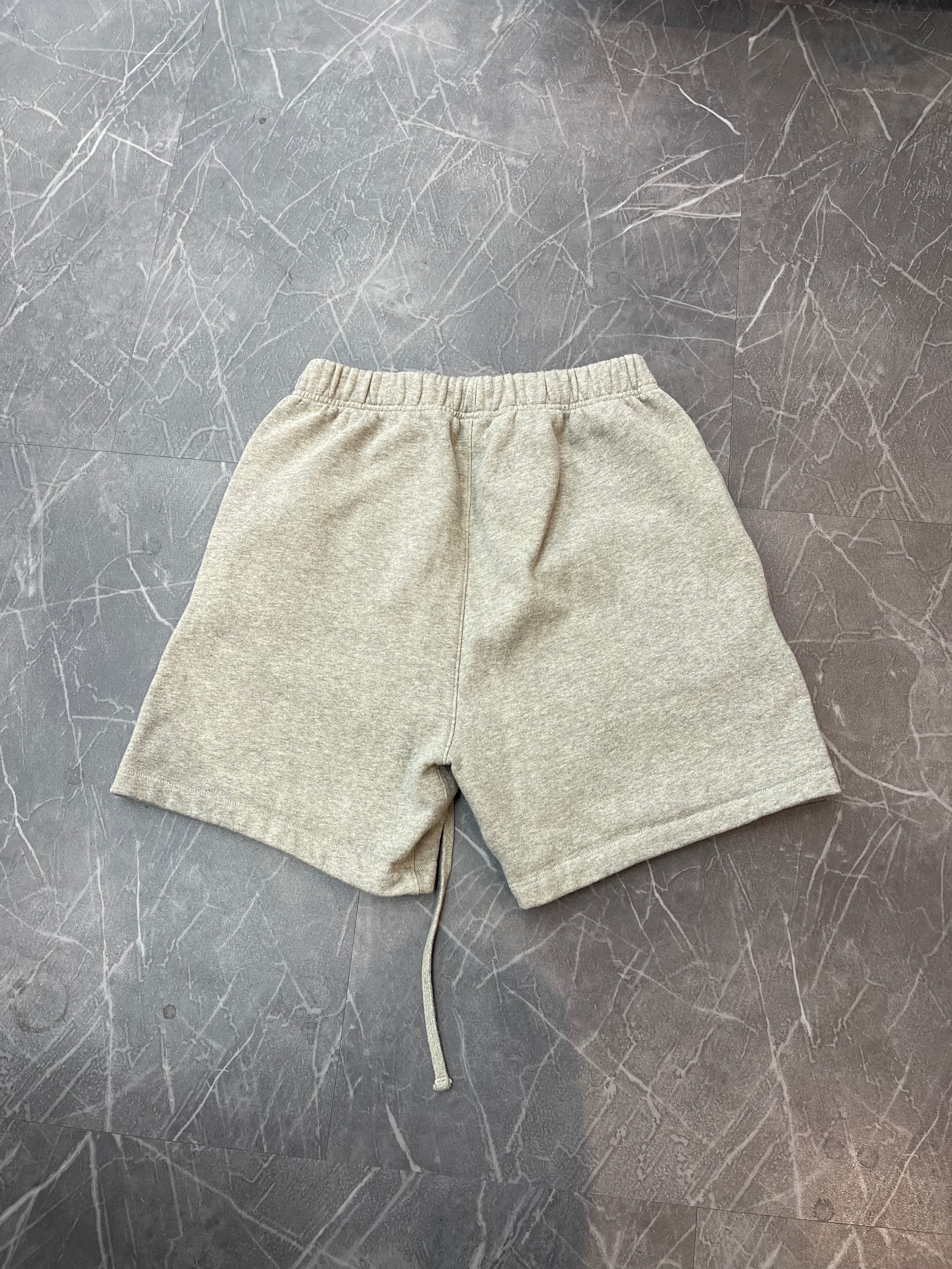 Essentials Shorts “Dark Oatmeal”