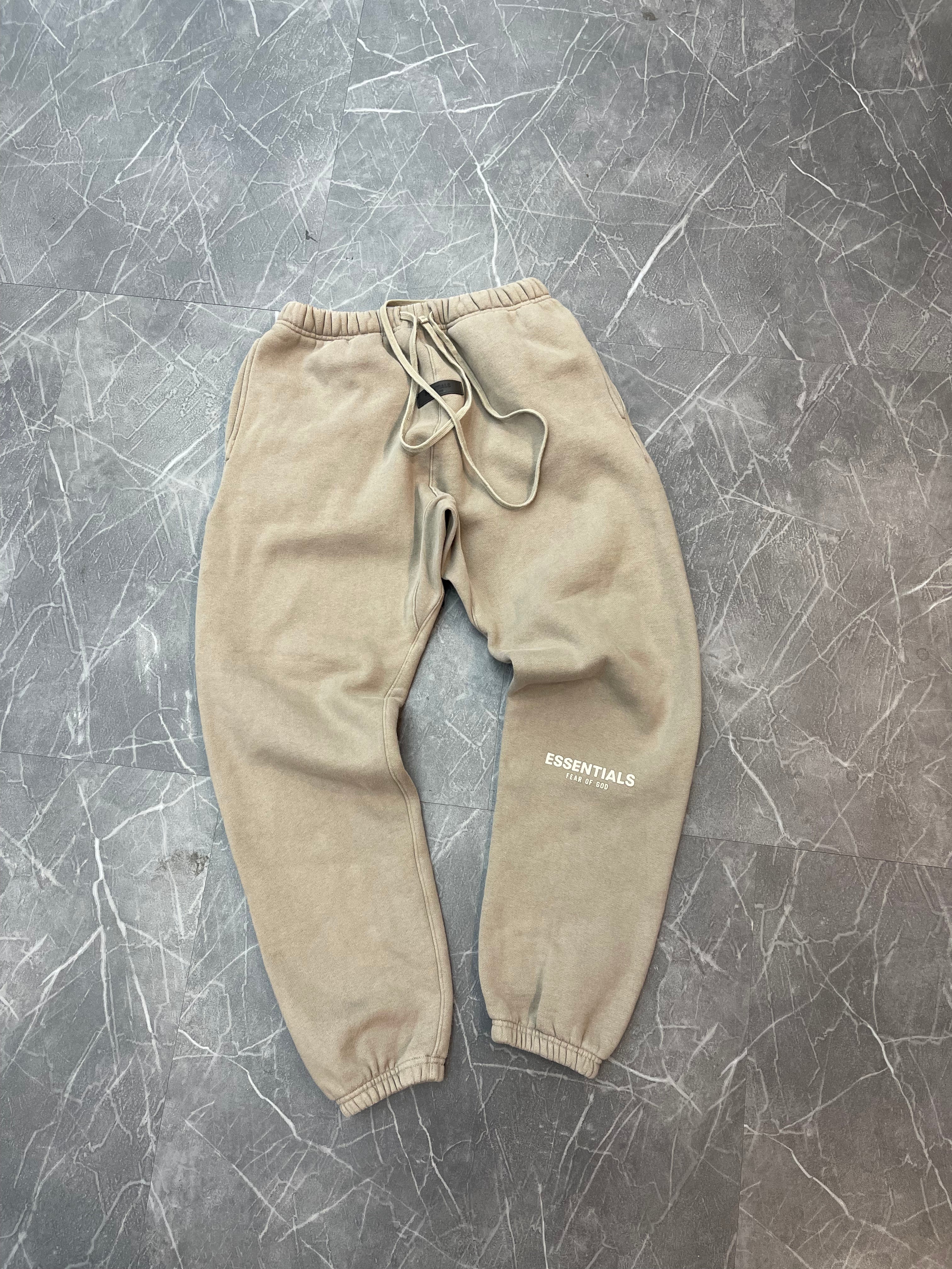 Essentials Fleece Sweatpants “Tan”