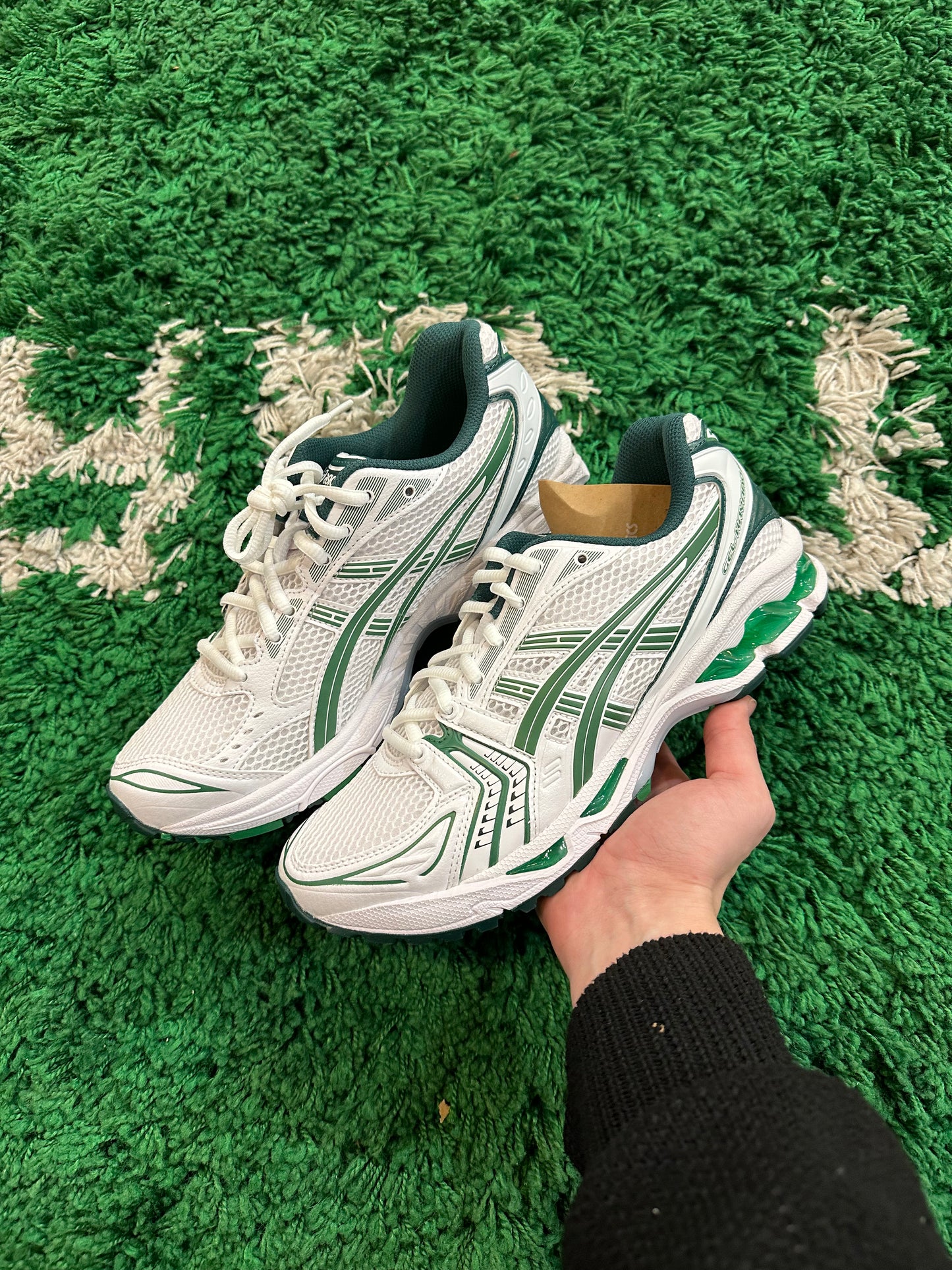 ASICS Gel-Kayano 14