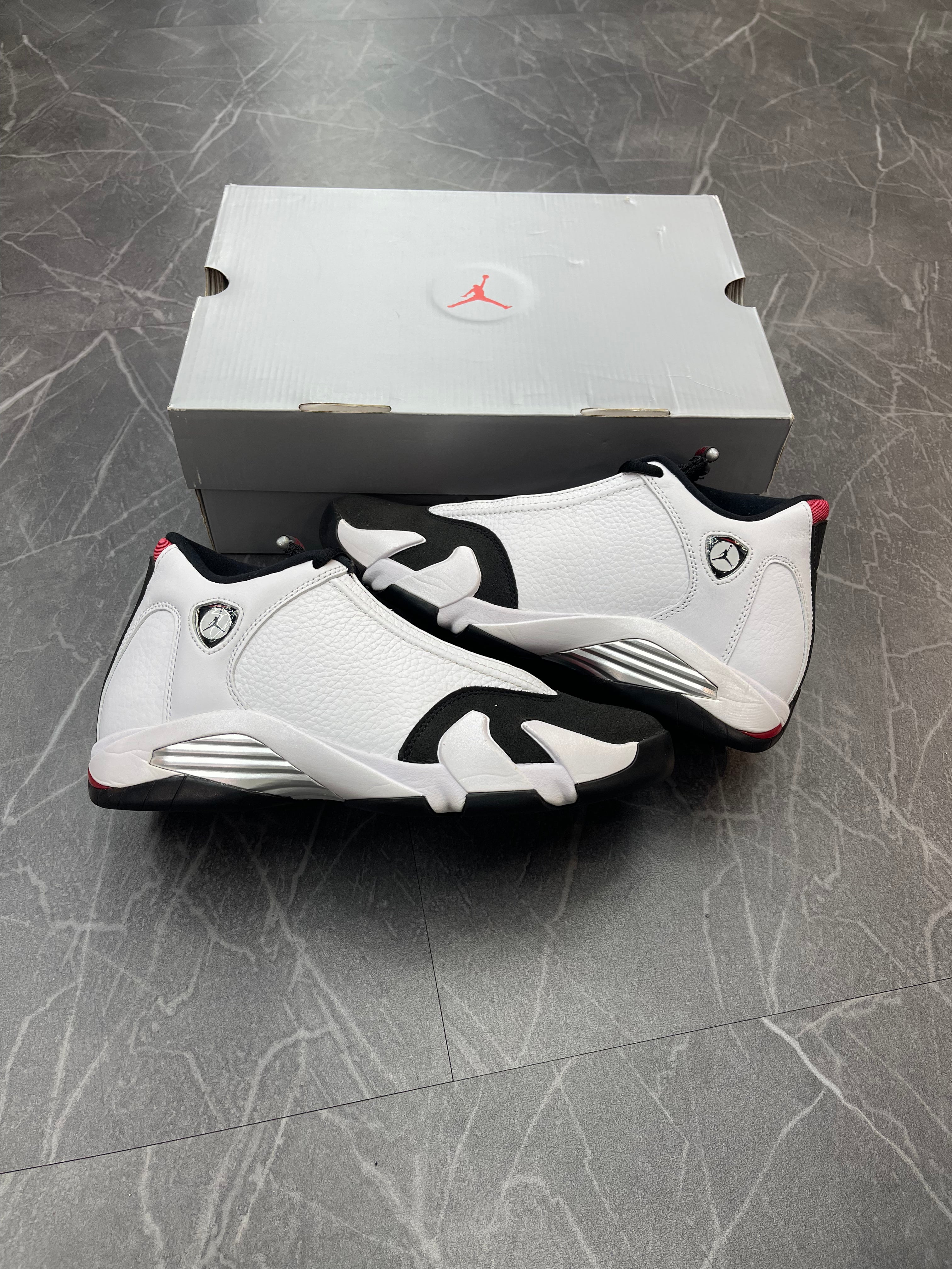 Jordan 14 “Black Toe”