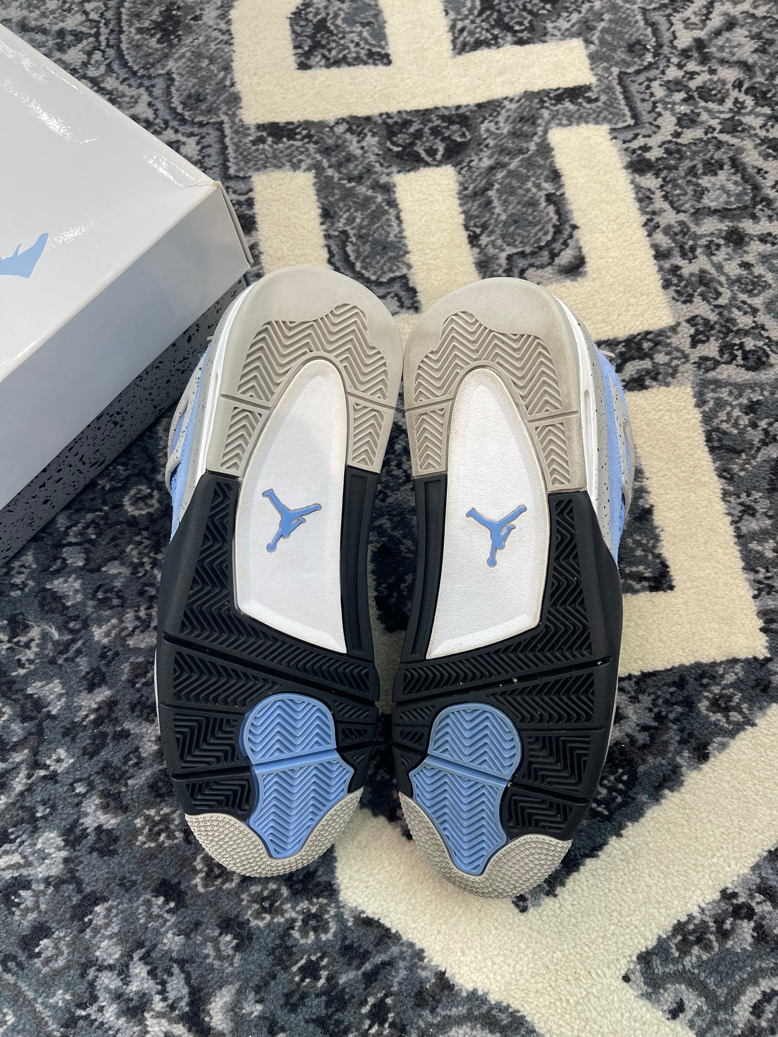 Jordan 4 “University Blue”