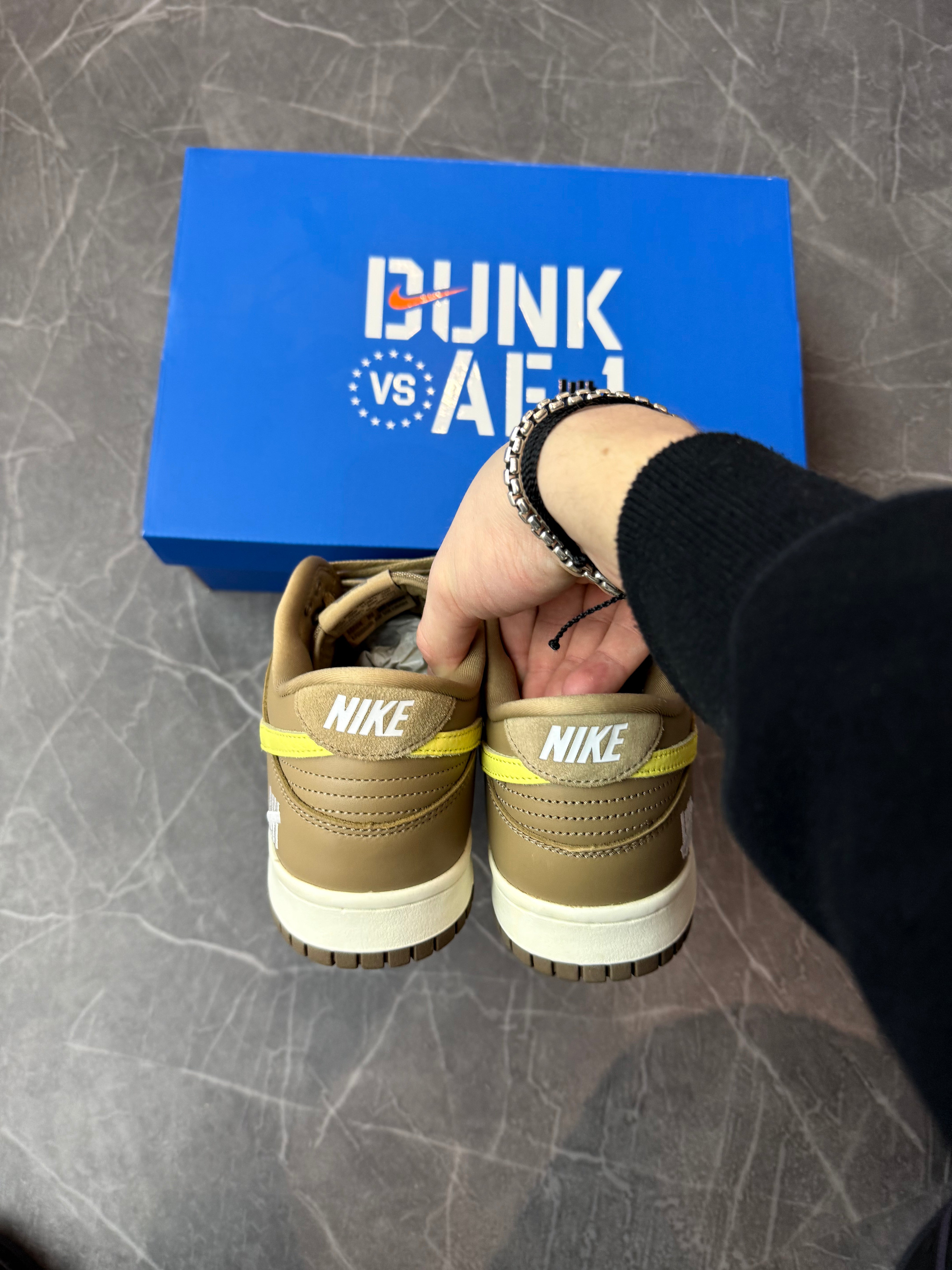 Nike Dunk Low x Undefeated “Canteen”