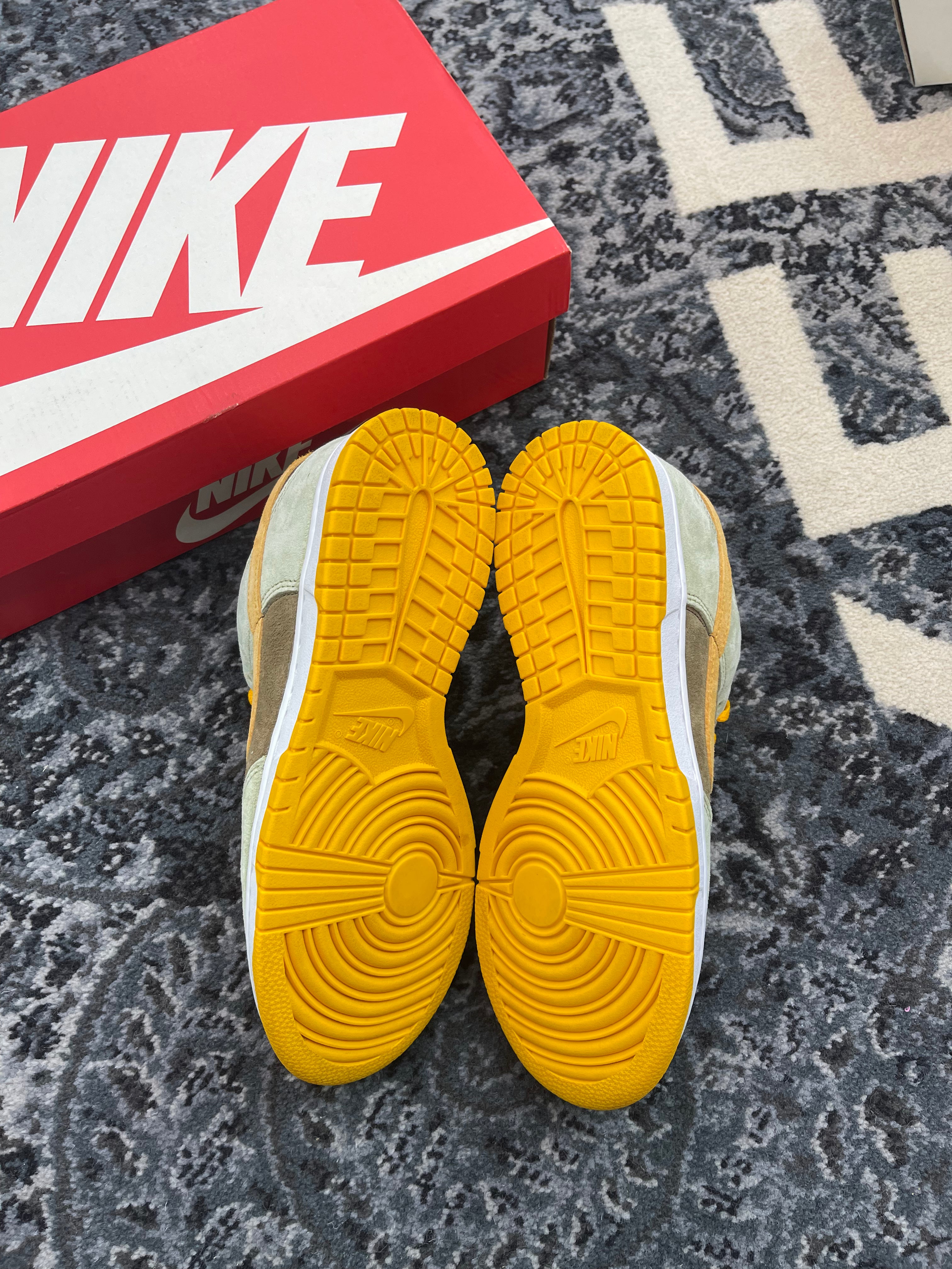 Nike Dunk Low “Dusty Olive”