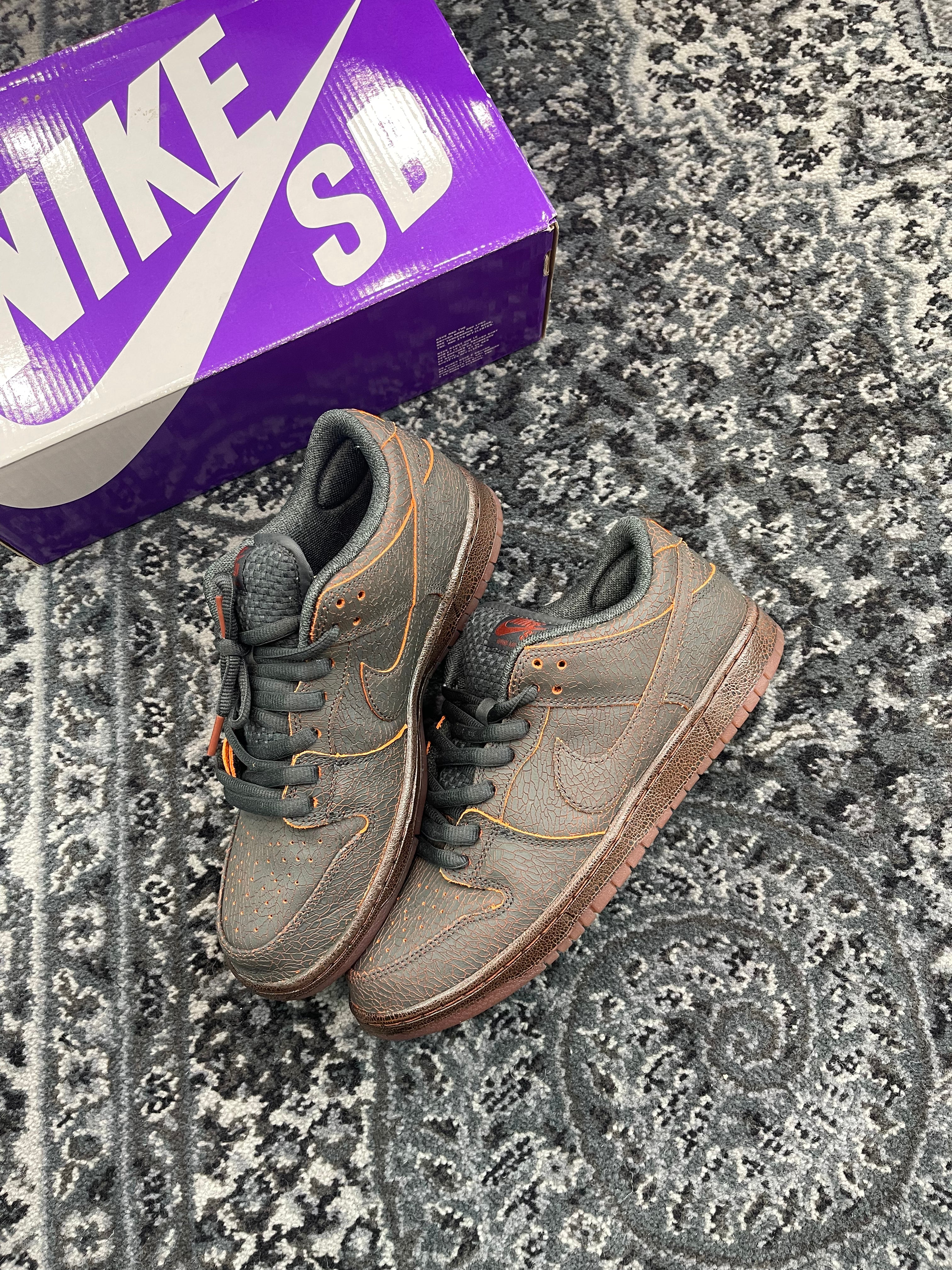 Nike SB Dunk Low “Krampus”