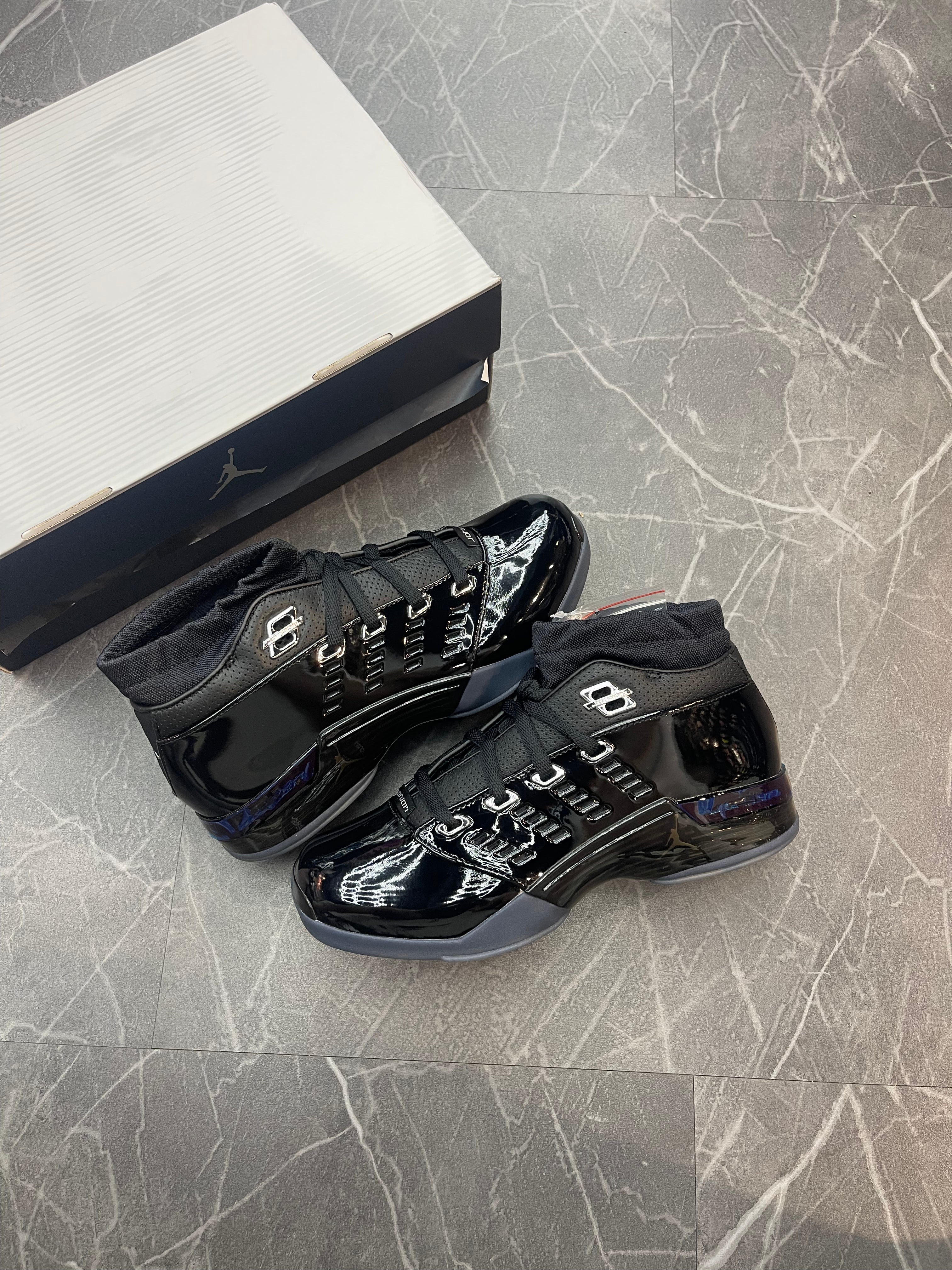 Jordan 17 Low Black Patent